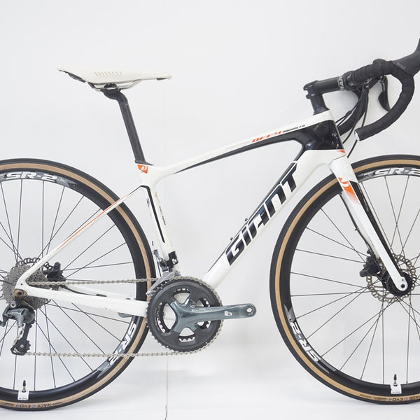 GIANT 「ジャイアント」 DEFY ADVANCED3 2017年モデル ロード