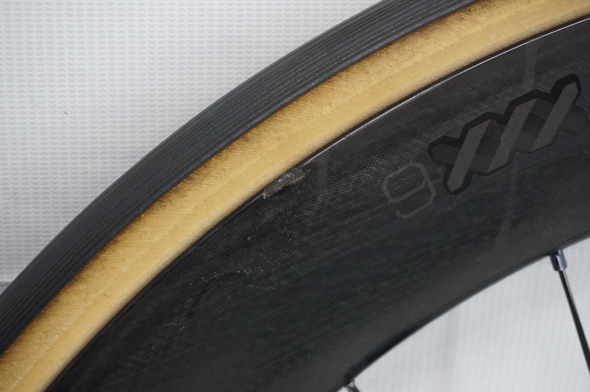 BONTRAGER 「ボントレガー」 AEOLUS XXX6 TLR DISC シマノ11-12速 ホイールセット / 阪急塚口店