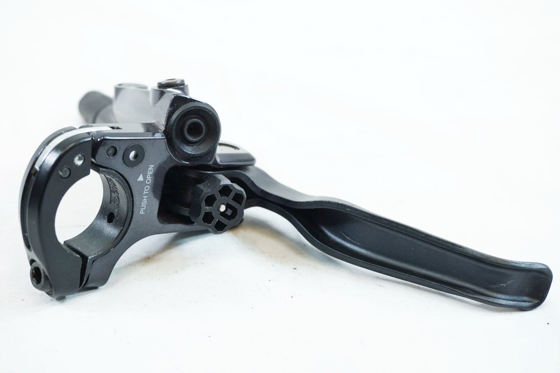 シマノDeore XT BL-M8100 ブレーキレバー 左右セット 新品未使用 SHIMANO】DEORE XT BL-M8100 油圧ディスクブレーキレバー 左右別売り