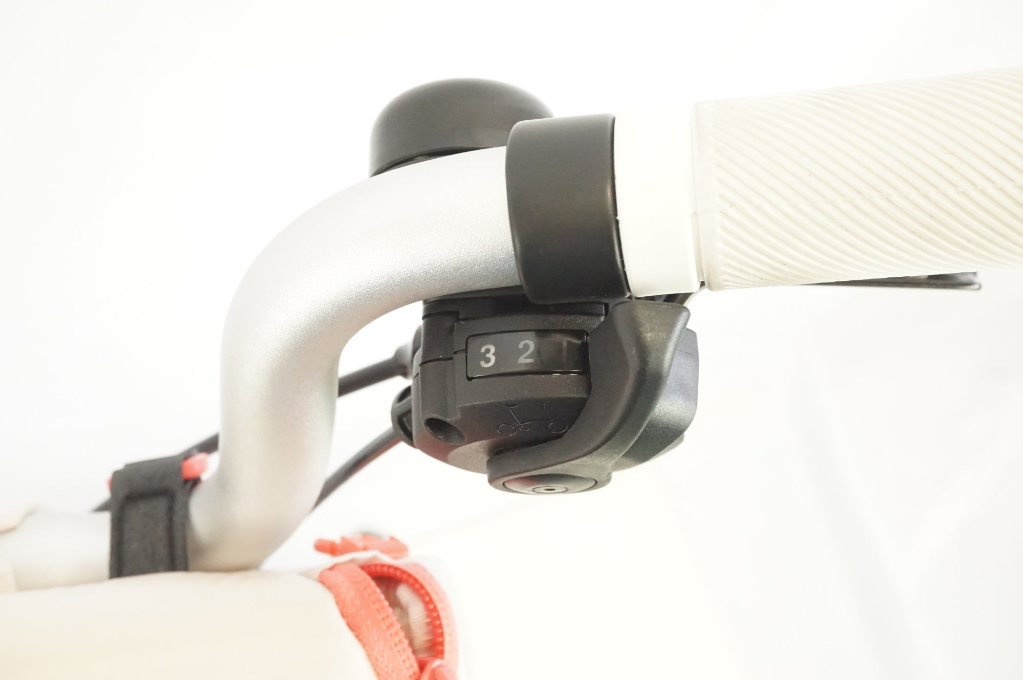 BROMPTON 「ブロンプトン」 Cherry Blossom 2024年モデル 16インチ ミニベロ / バイチャリ浦和ベース