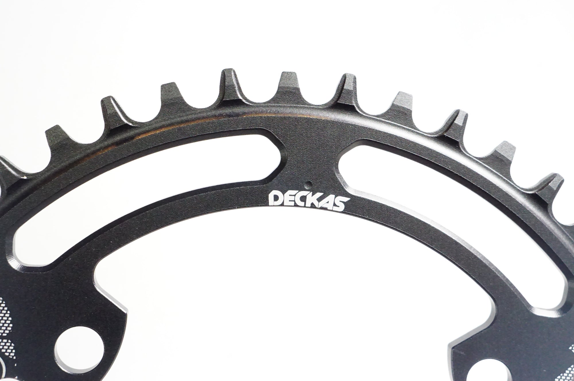 DECKAS 「デッカス」 46T チェーンリング / 熊谷本店