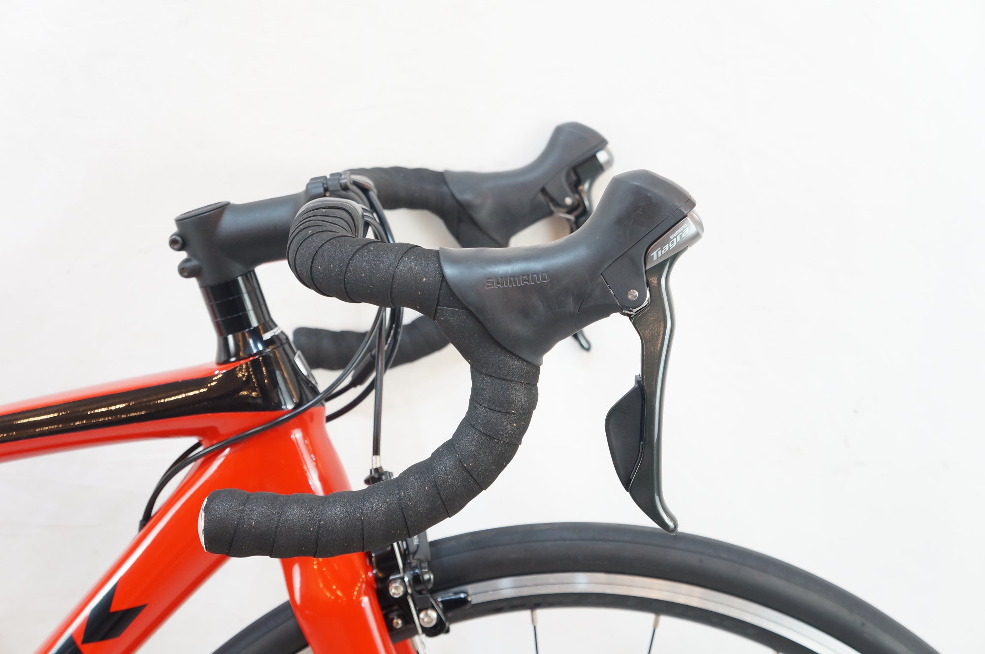 TREK 「トレック」 EMONDA ALR4 2019年モデル ロードバイク / バイチャリ浦和ベース