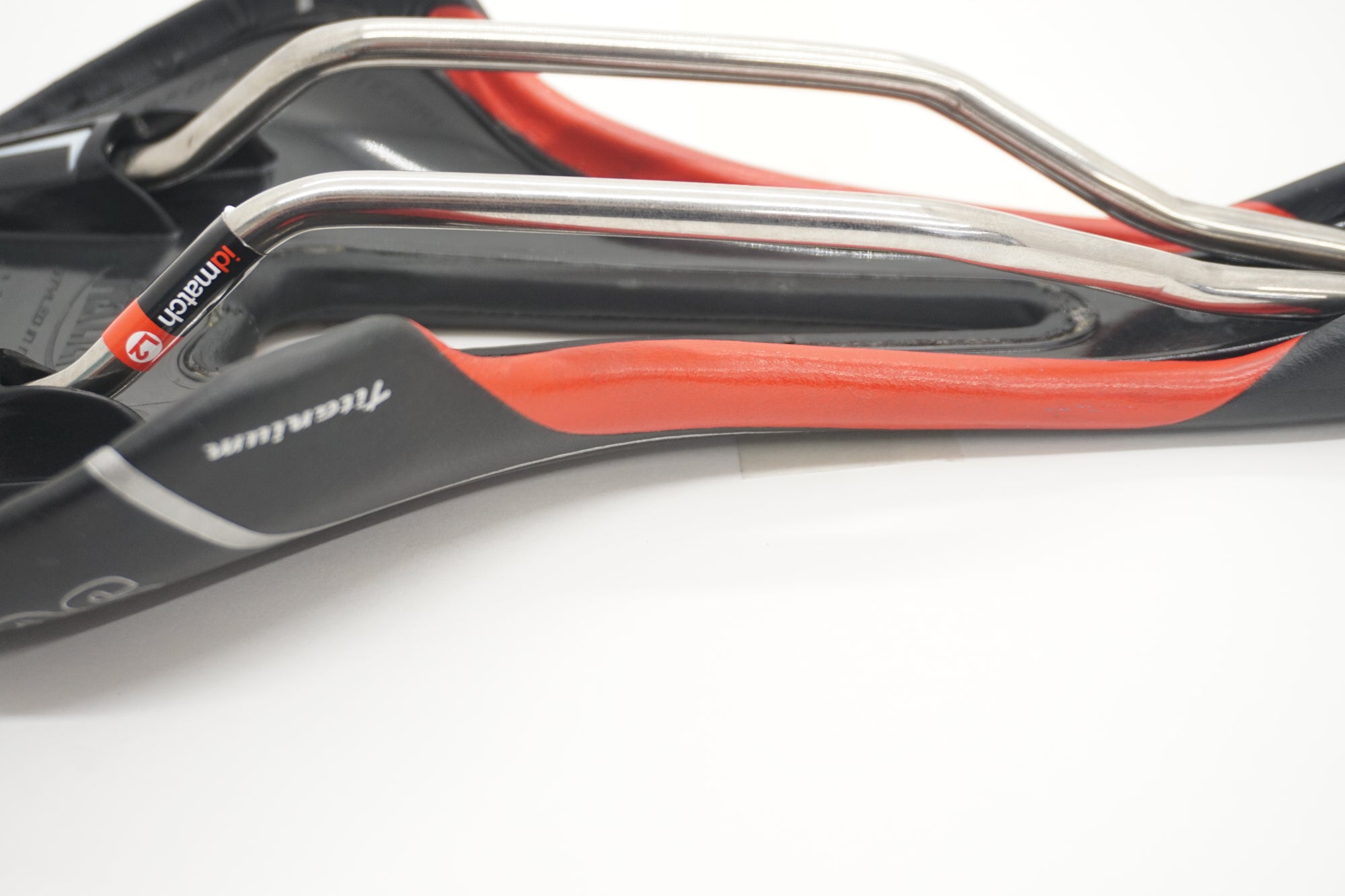 SELLE ITALIA 「セライタリア」 FLITE TITANIUM サドル / 京都八幡店