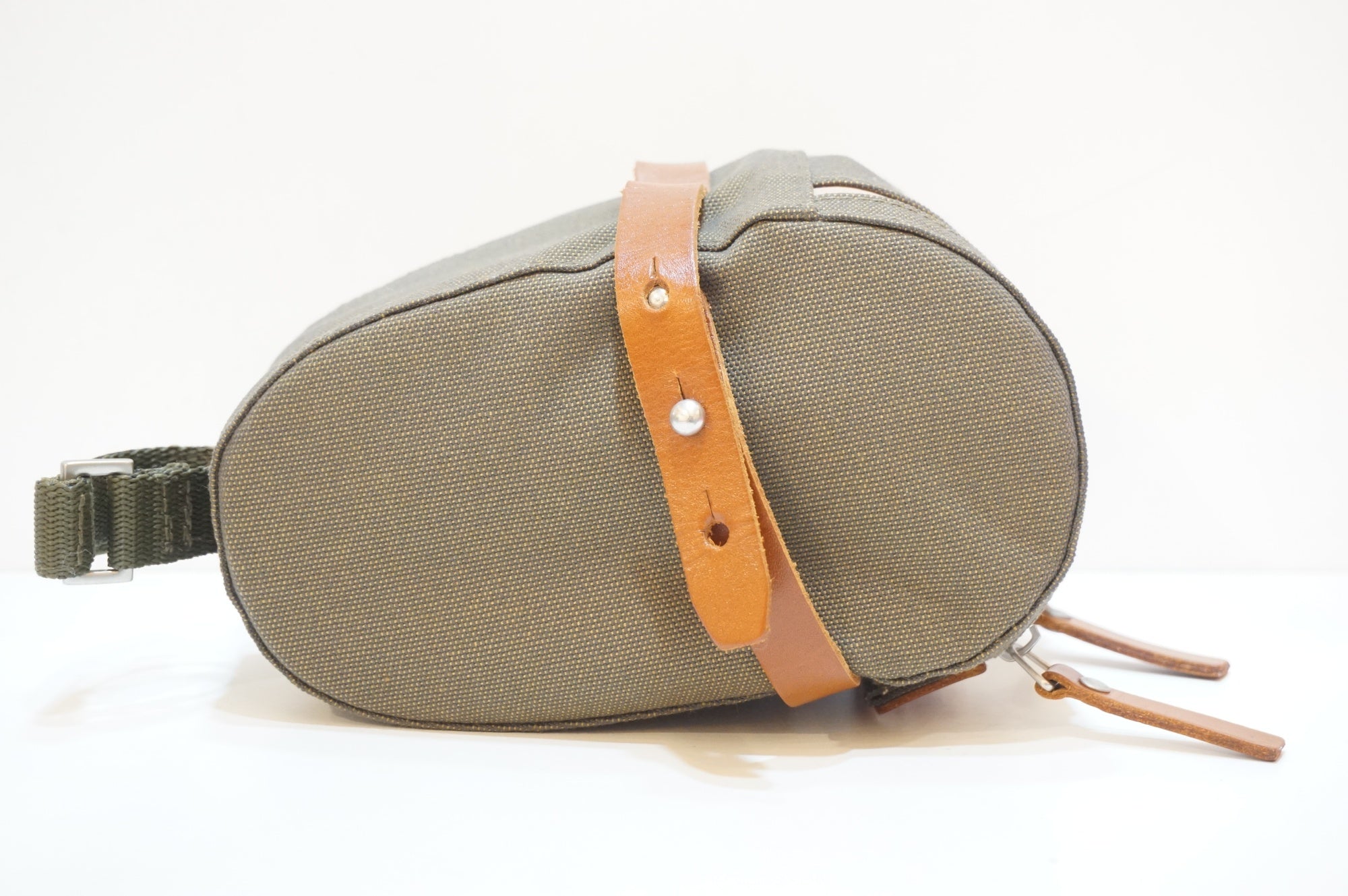 BROOKS 「ブルックス」 ISLE OF WIGHT SADDLE BAG Mサイズ 1.2L サドルバッグ / 浦和ベース