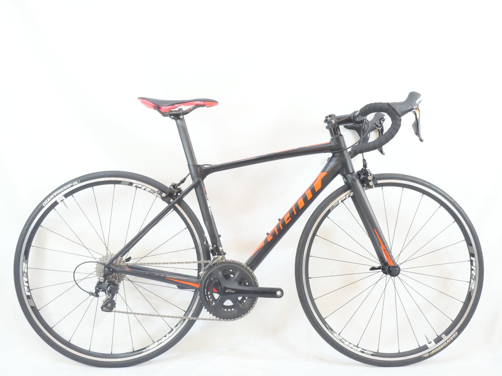 GIANT 「ジャイアント」 TCR SLR 2 2017年モデル ロードバイク / バイチャリ浦和ベース