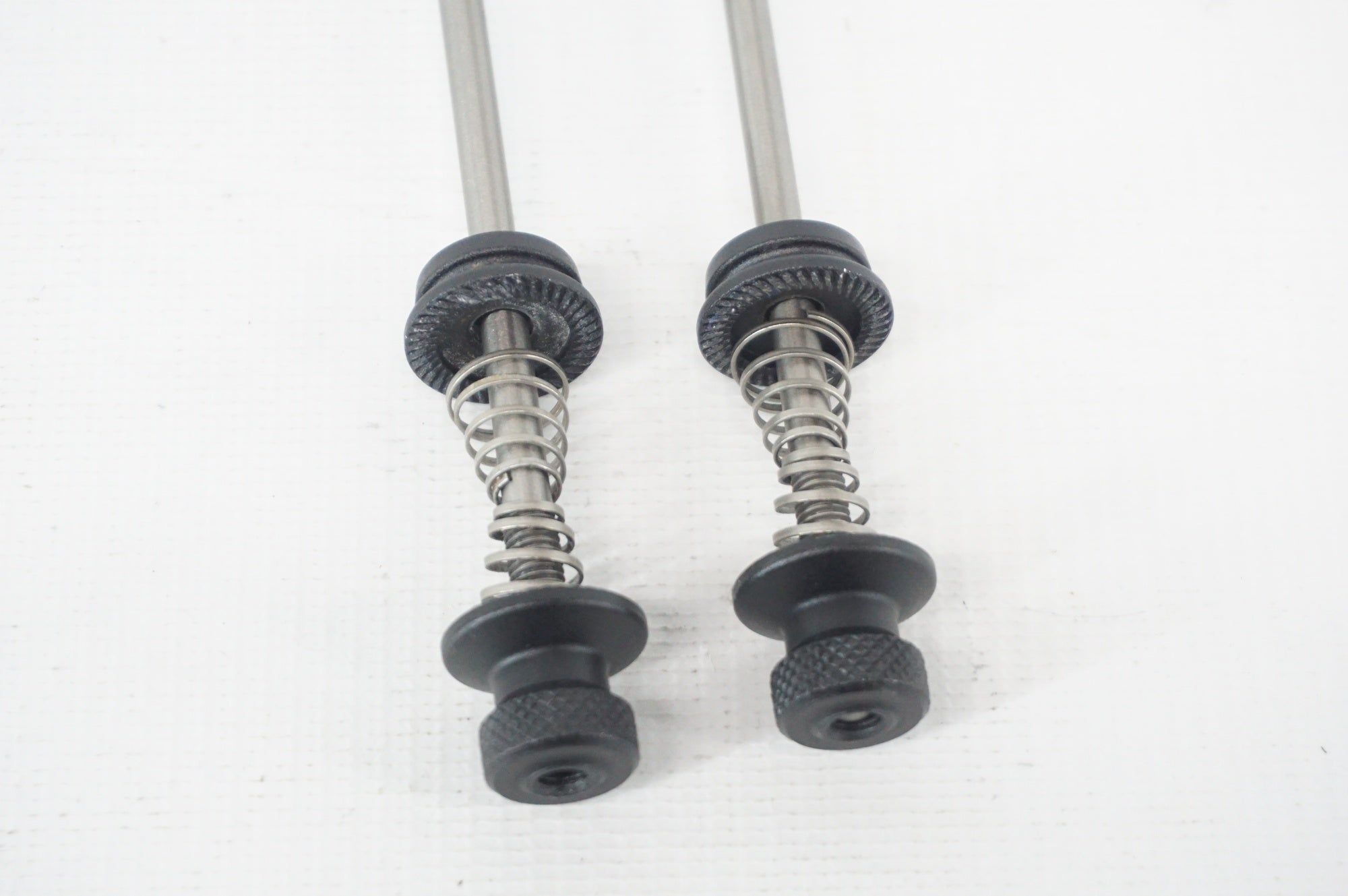 ENVE 「エンヴィ」 クイックリリース / 阪急塚口店