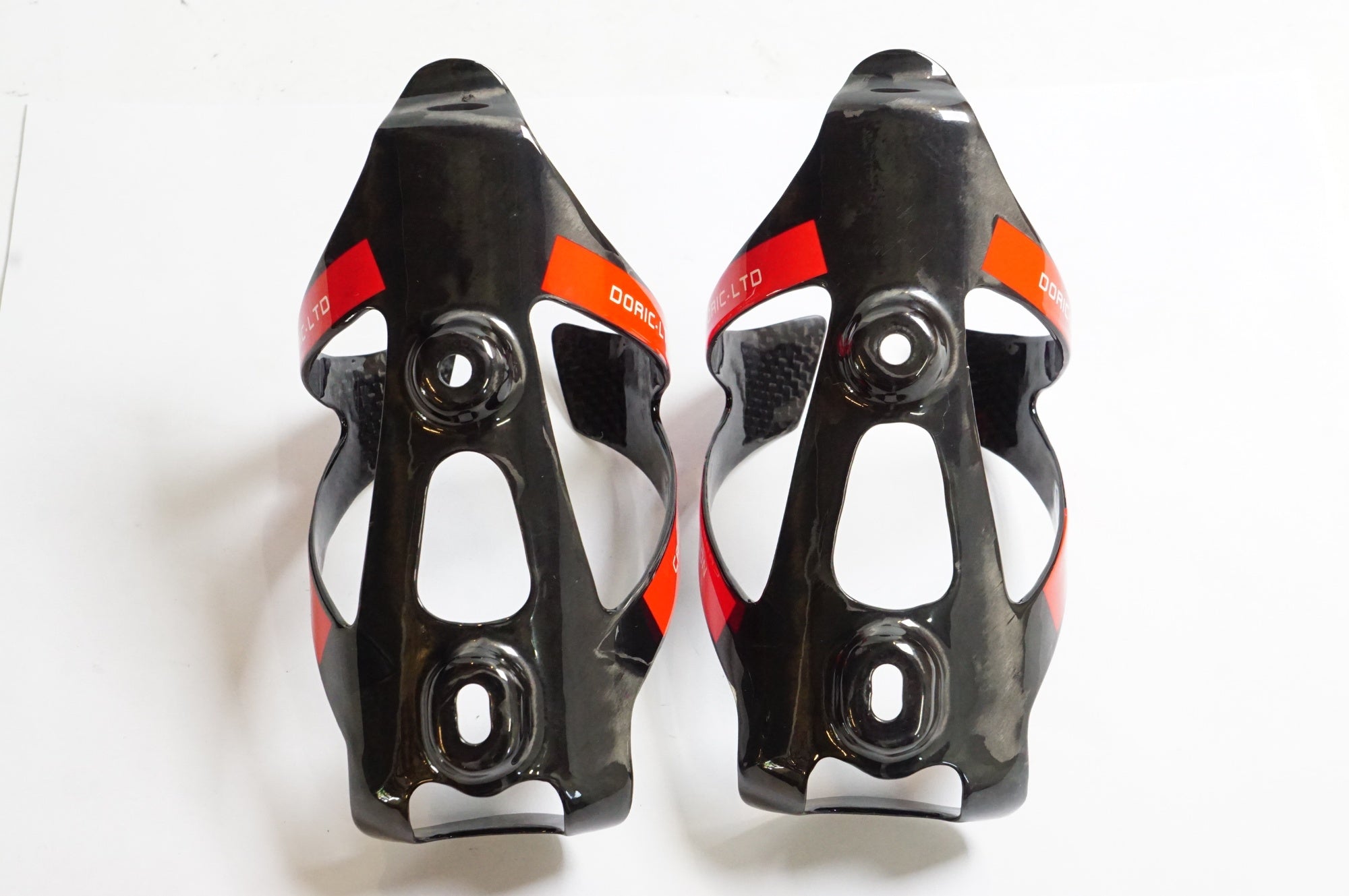3T 「スリーティー」 DORIC LTD CARBON ボトルケージセット