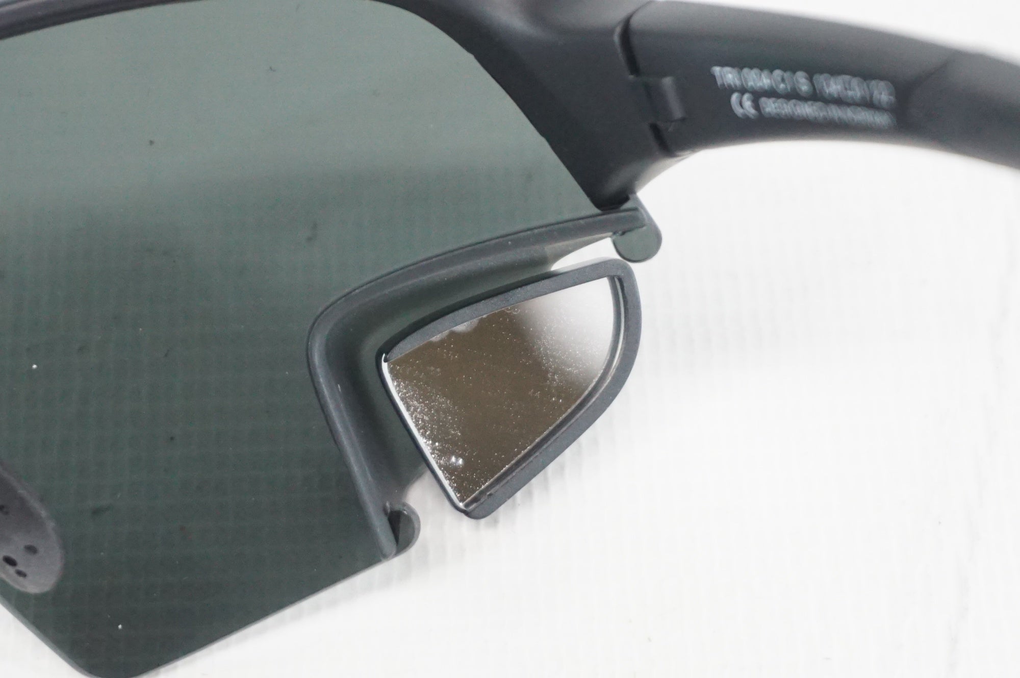 TRIEYE 「トライアイ」 スタンダード スモークレンズ リアミラー搭載 アイウェア / 阪急塚口店