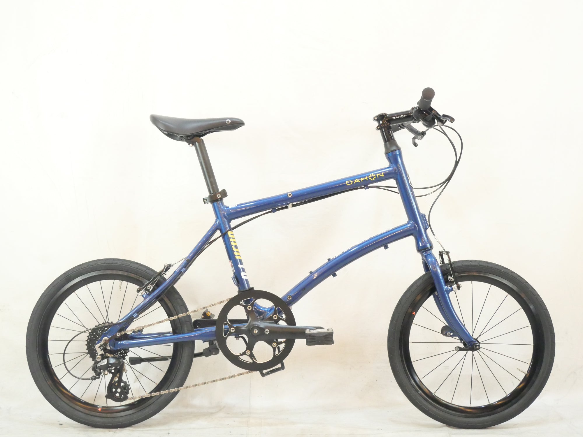 DAHON 「ダホン」 DASH P8 2020年モデル 折り畳み自転車 / バイチャリ浦和ベース