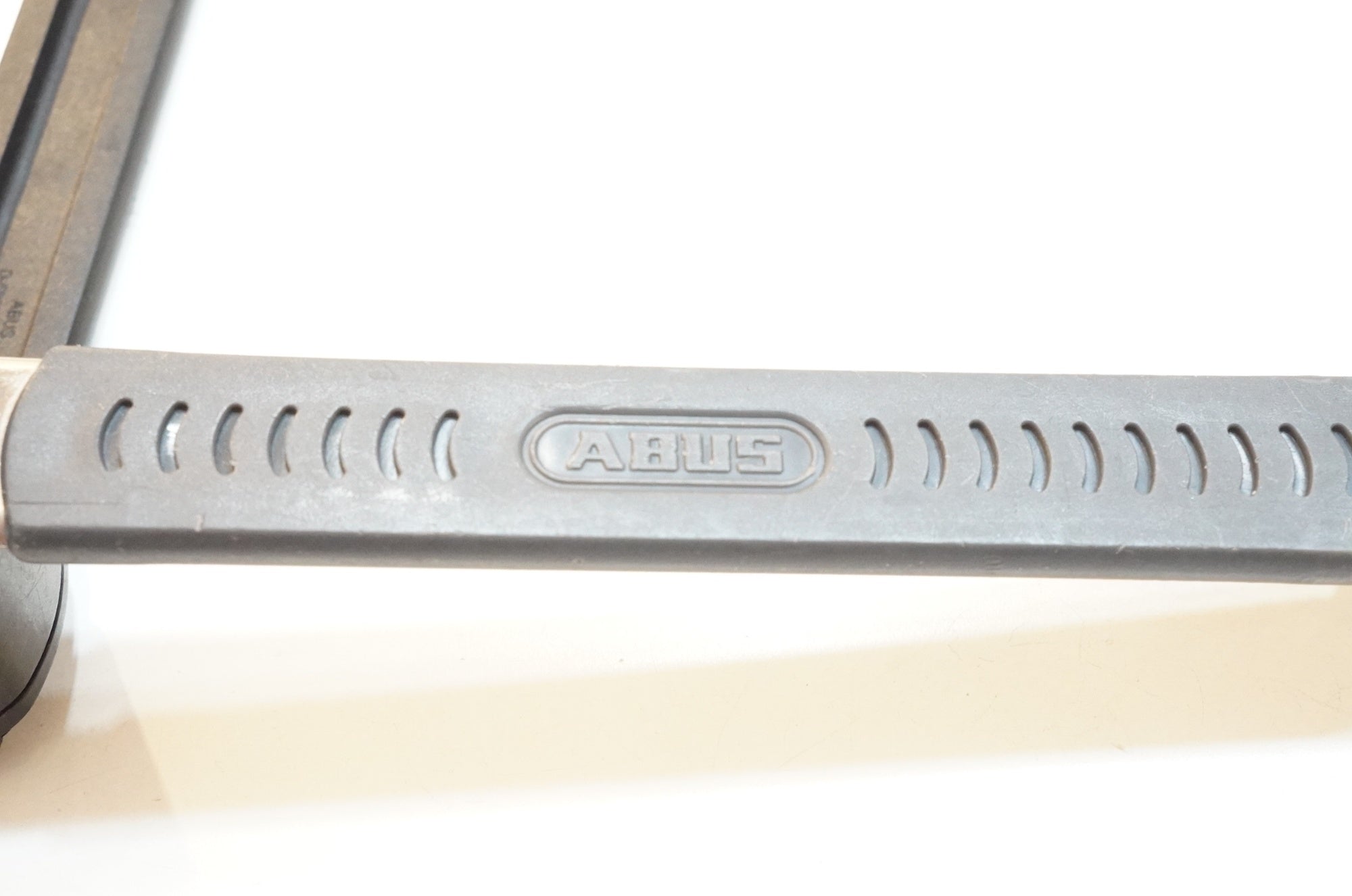 ABUS 「アブス」 BOARD LITE 6055 ブレードロック / バイチャリ浦和ベース