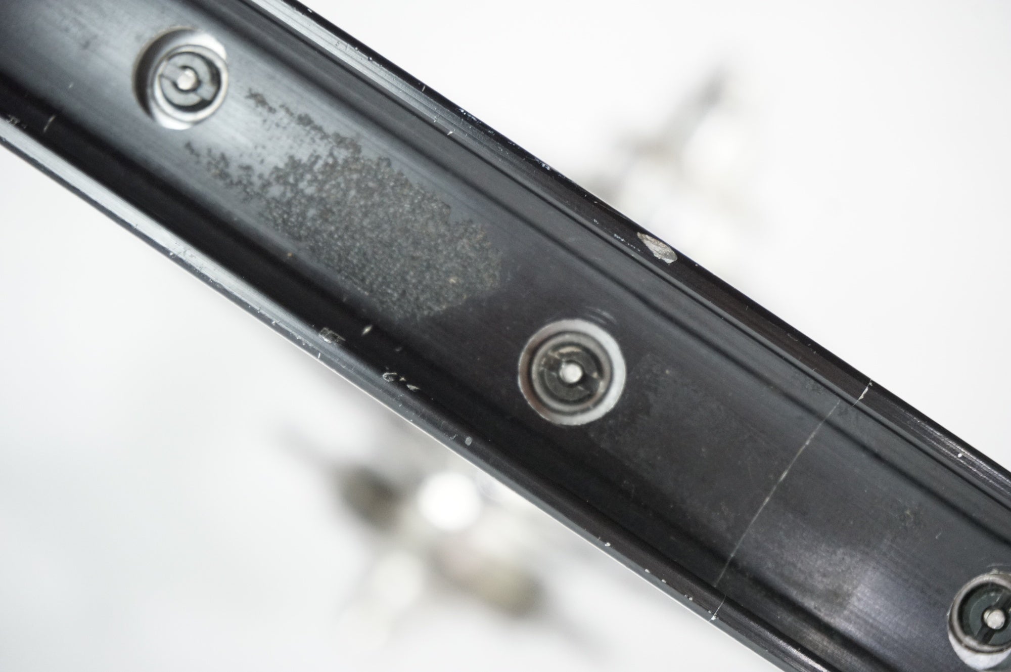 WHITE INDUSTRIES 「ホワイトインダストリーズ」 ENO ECCENTRIC HUB x SUNRIMUS RHYNO LITE 26インチ リアホイール / 中目黒店
