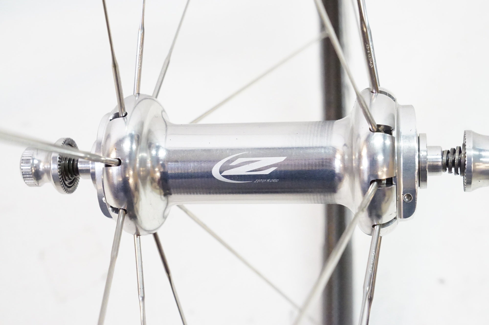 ZIPP 「ジップ」 303 シマノ10速 ホイールセット / 熊谷本店