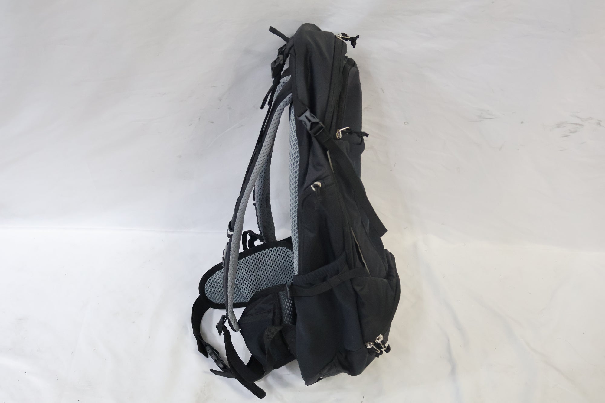 DEUTER 「ドイター」 TRANS ALPINE 30 バッグパック / 高知店