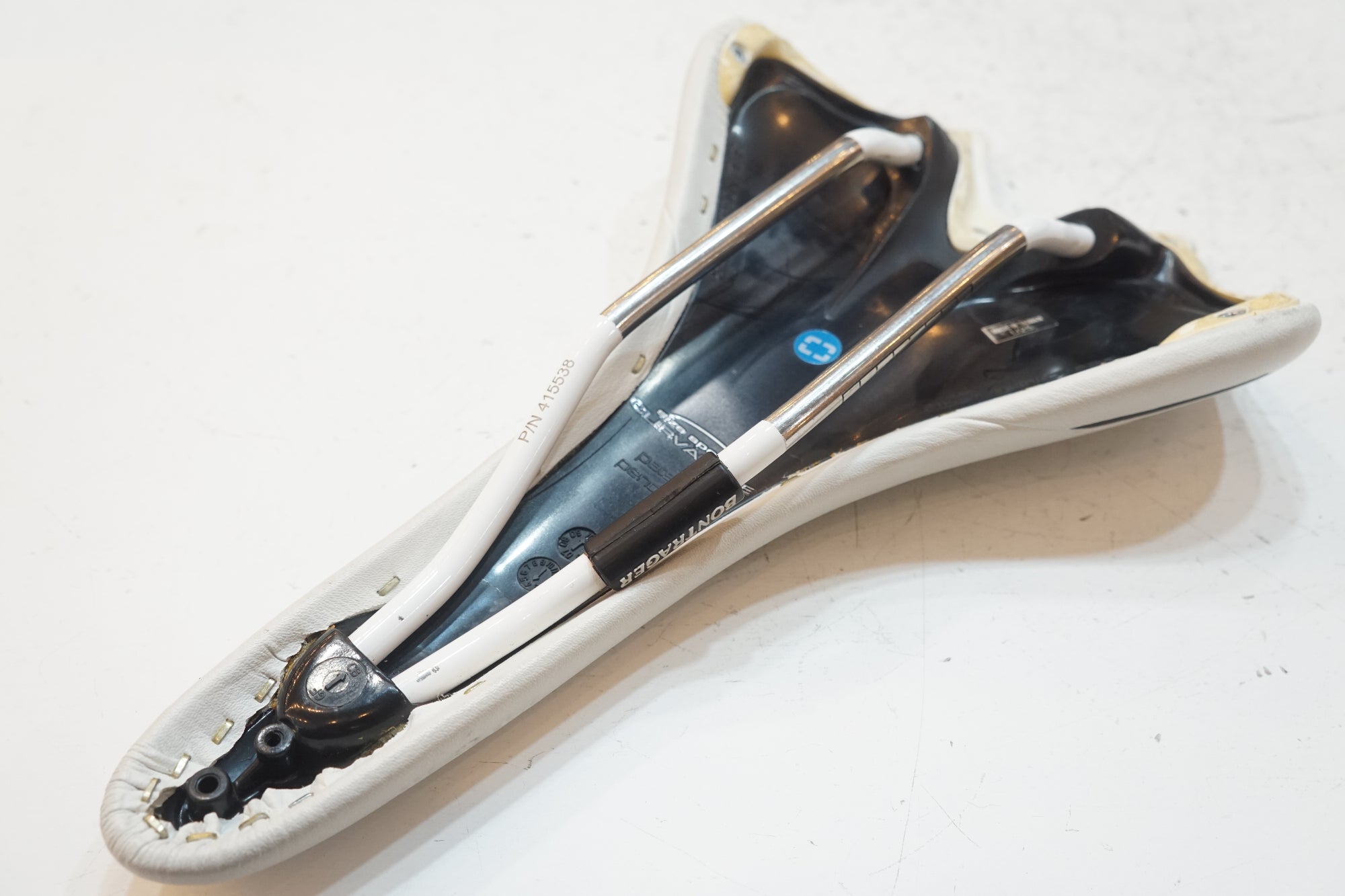 BONTRAGER 「ボントレガー」 INFORM サドル / バイチャリ浦和ベース