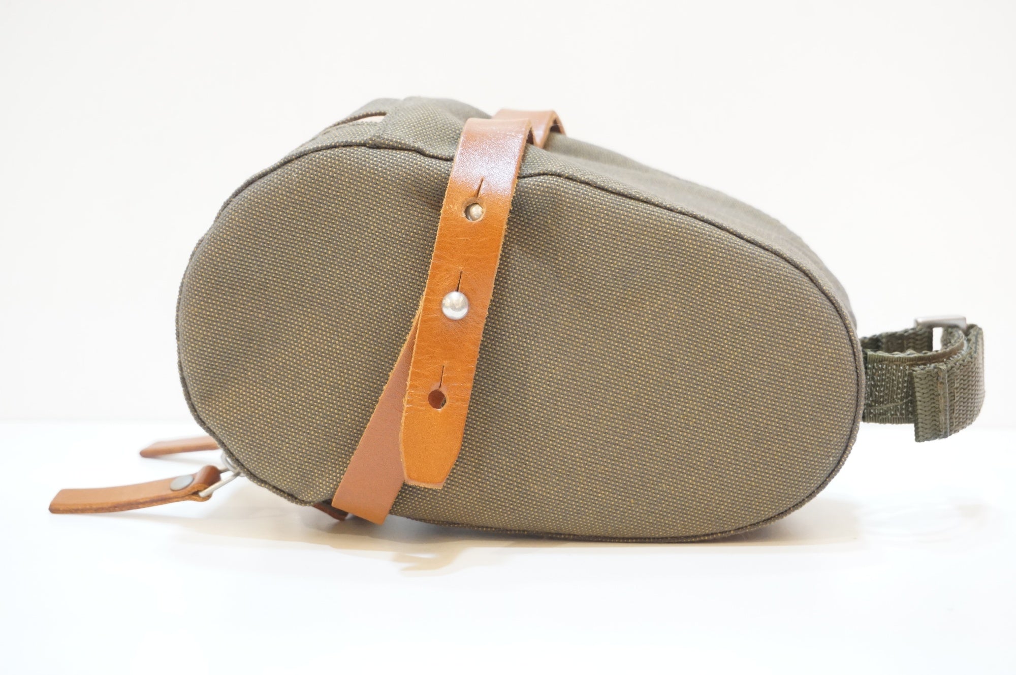 BROOKS 「ブルックス」 ISLE OF WIGHT SADDLE BAG Mサイズ 1.2L サドルバッグ / 浦和ベース