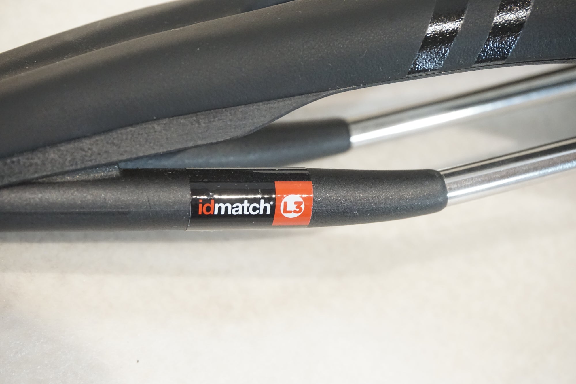 SELLE ITALIA 「セライタリア」 SP-01 チタンレール サドル / 横浜戸塚店