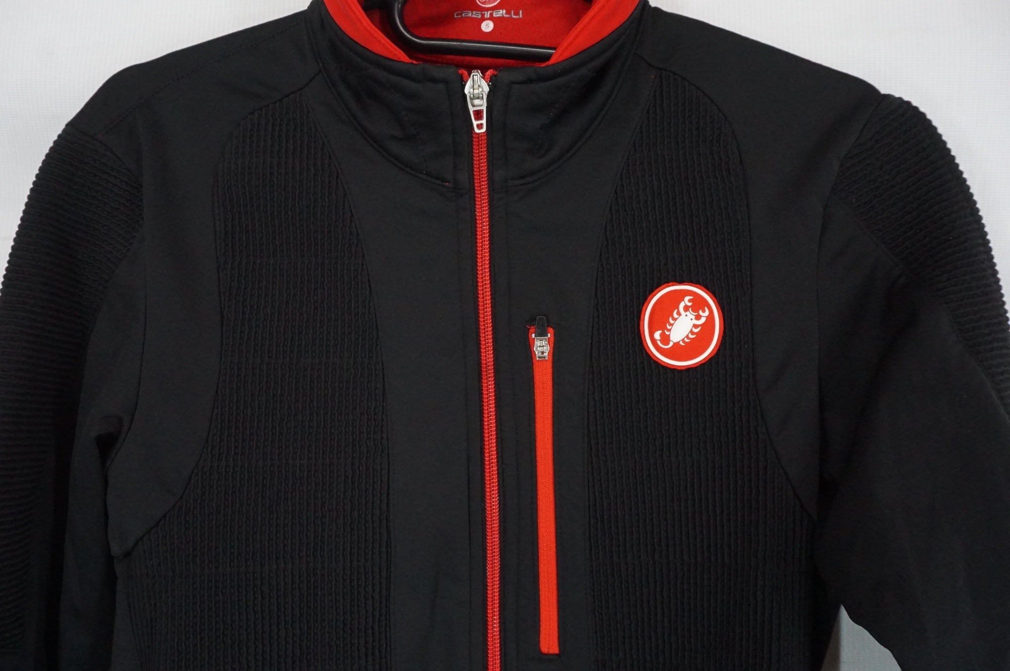 CASTELLI 「カステリ」 Sサイズ 冬用ジャケット / 阪急塚口店