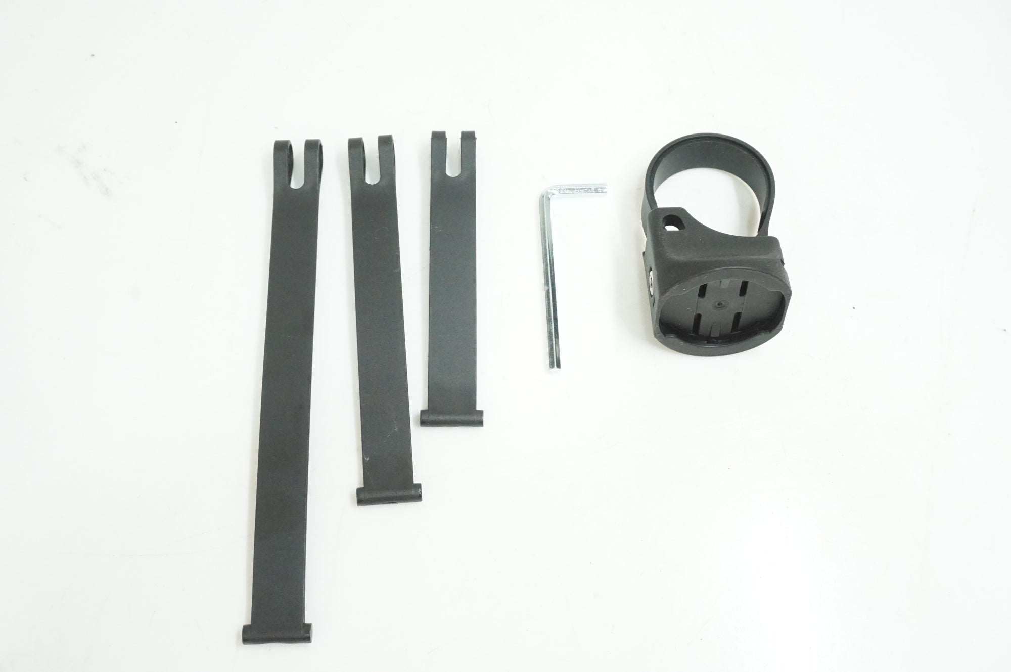 OLIGHT 「オーライト」 RN400 フロントライト / 大宮店