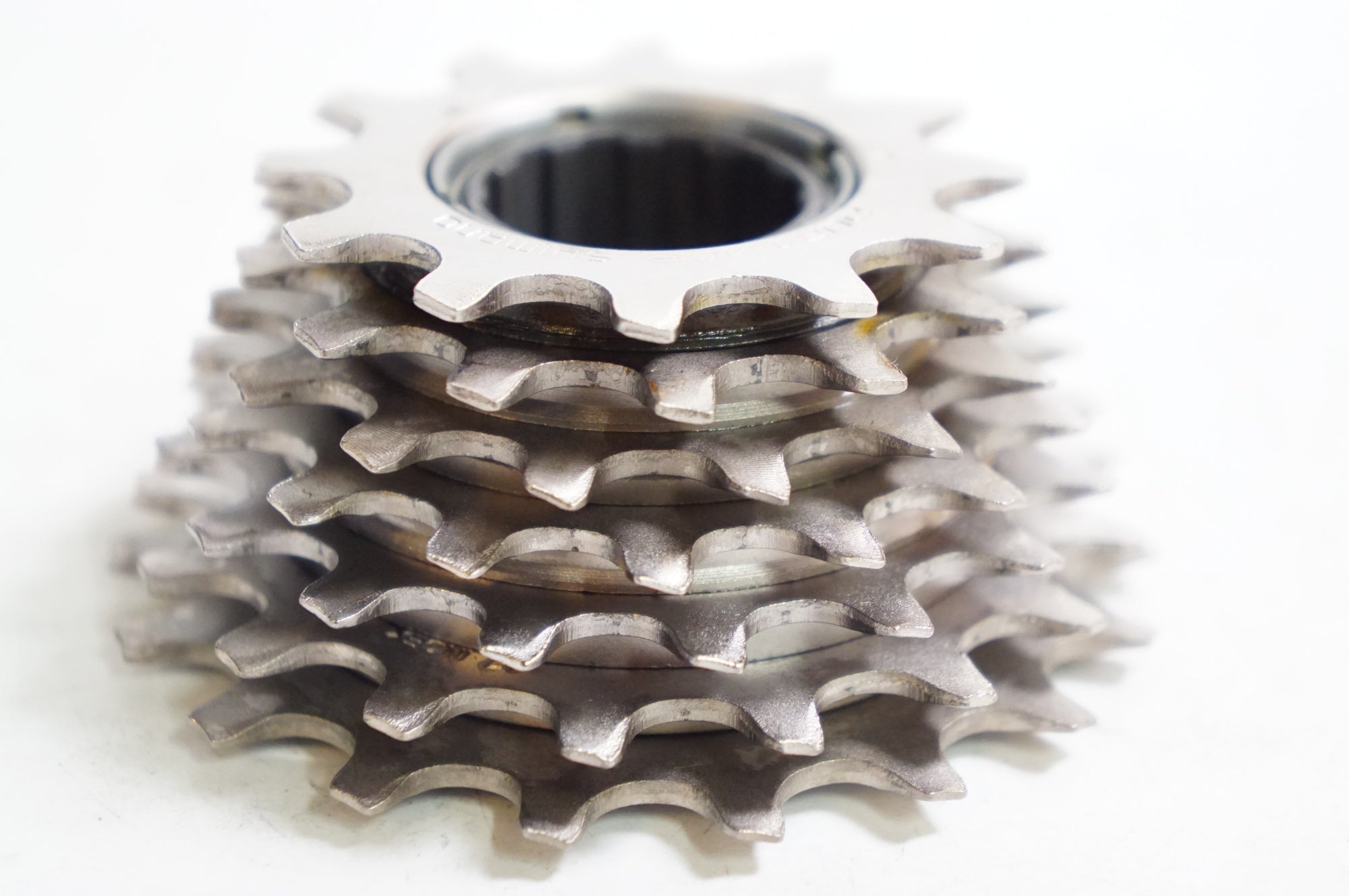 SHIMANO 「シマノ」 DURA-ACE MF-7400-7 ボスフリー 12-18T スプロケット / 熊谷本店