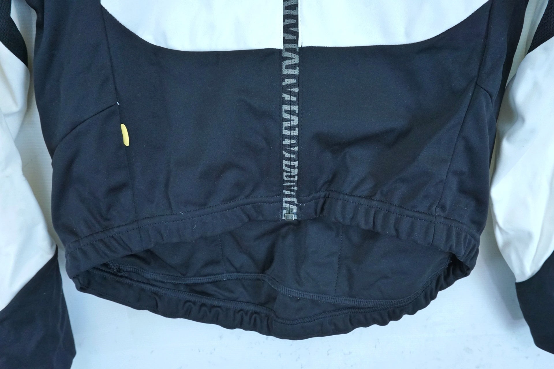 Mavic サイクルジャージ ブラック ホワイト M 4枚セット MAVIC 「マビック」 Mサイズ サイクルジャージ / 有明ガーデン店