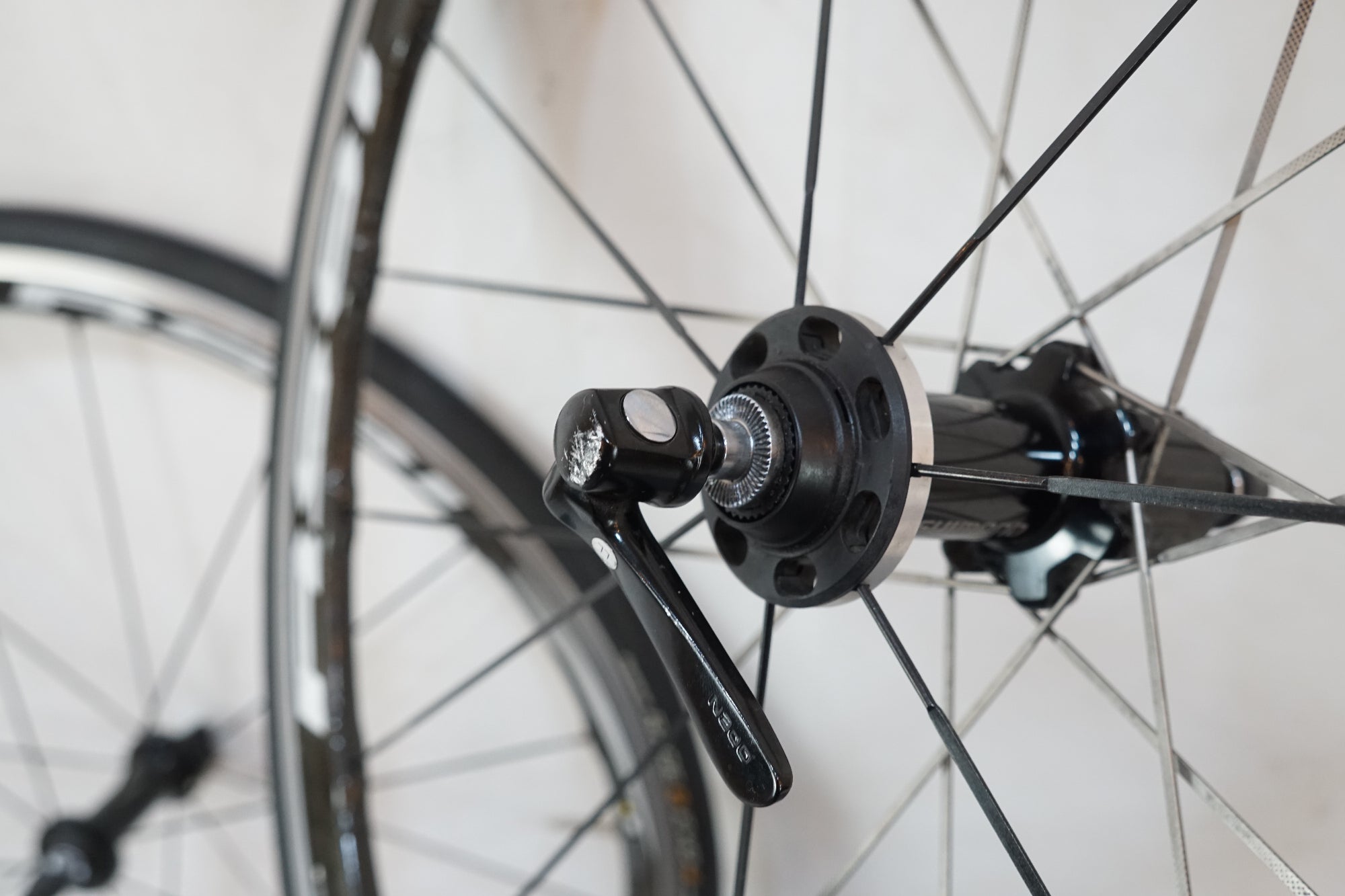 SHIMANO WH-RS81 完組ホイール 2本セット 準デュラエース１１速 SHIMANO WH-RS81 完組ホイール 2本セット 準デュラエース11速