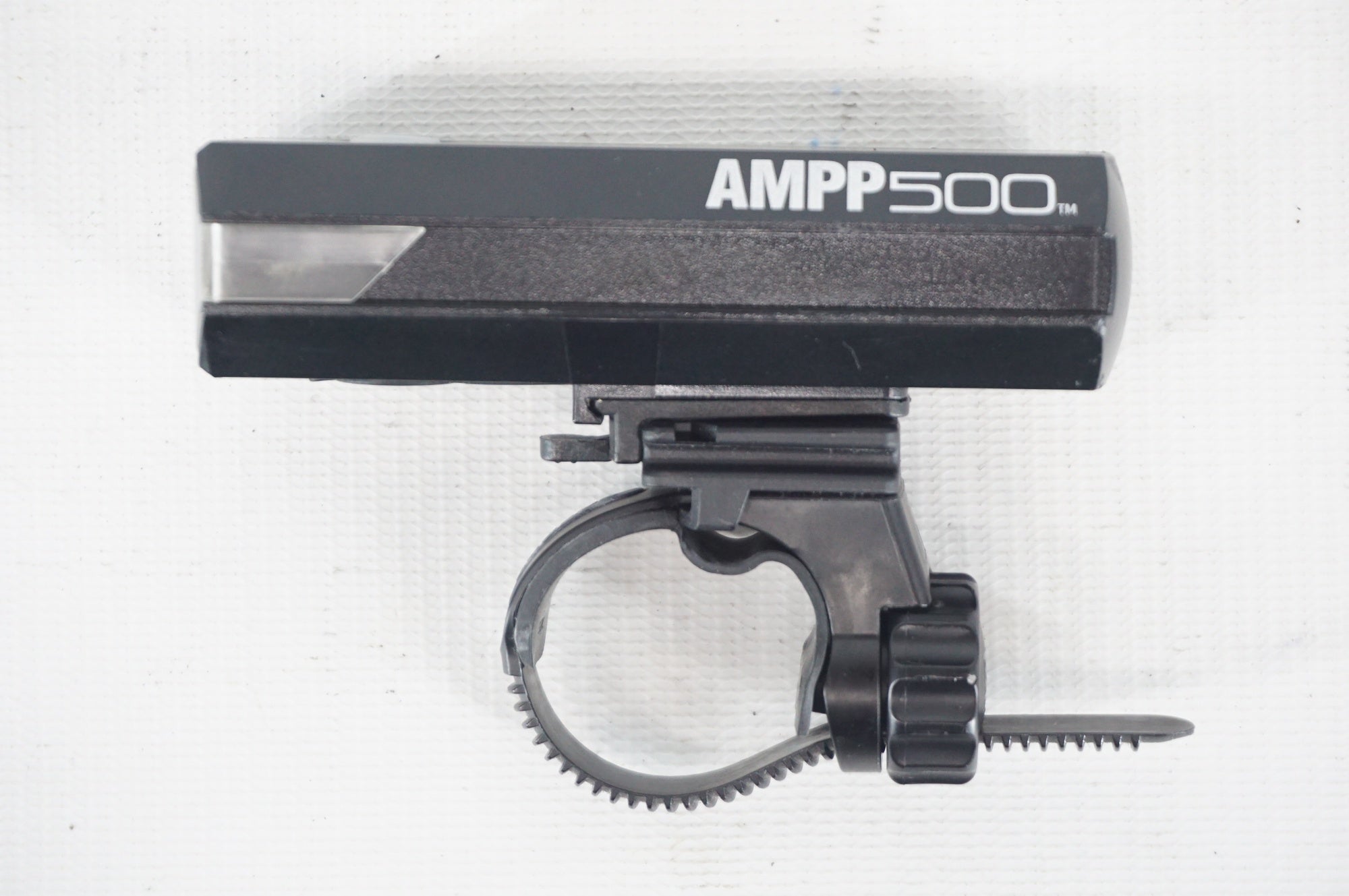 CATEYE 「キャットアイ」 AMPP500 フロントライト / 阪急塚口店