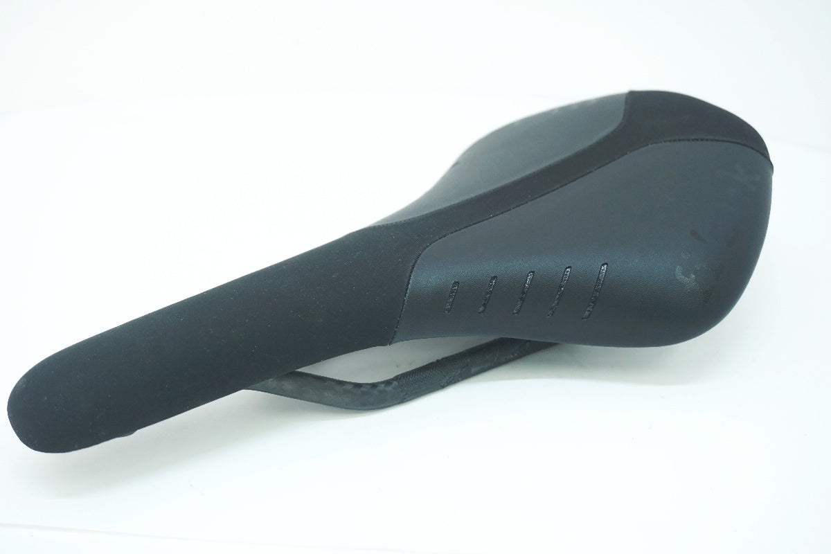 FIZIK 「フィジーク」 ANTARES R1 カーボンレール サドル / 大阪美原北