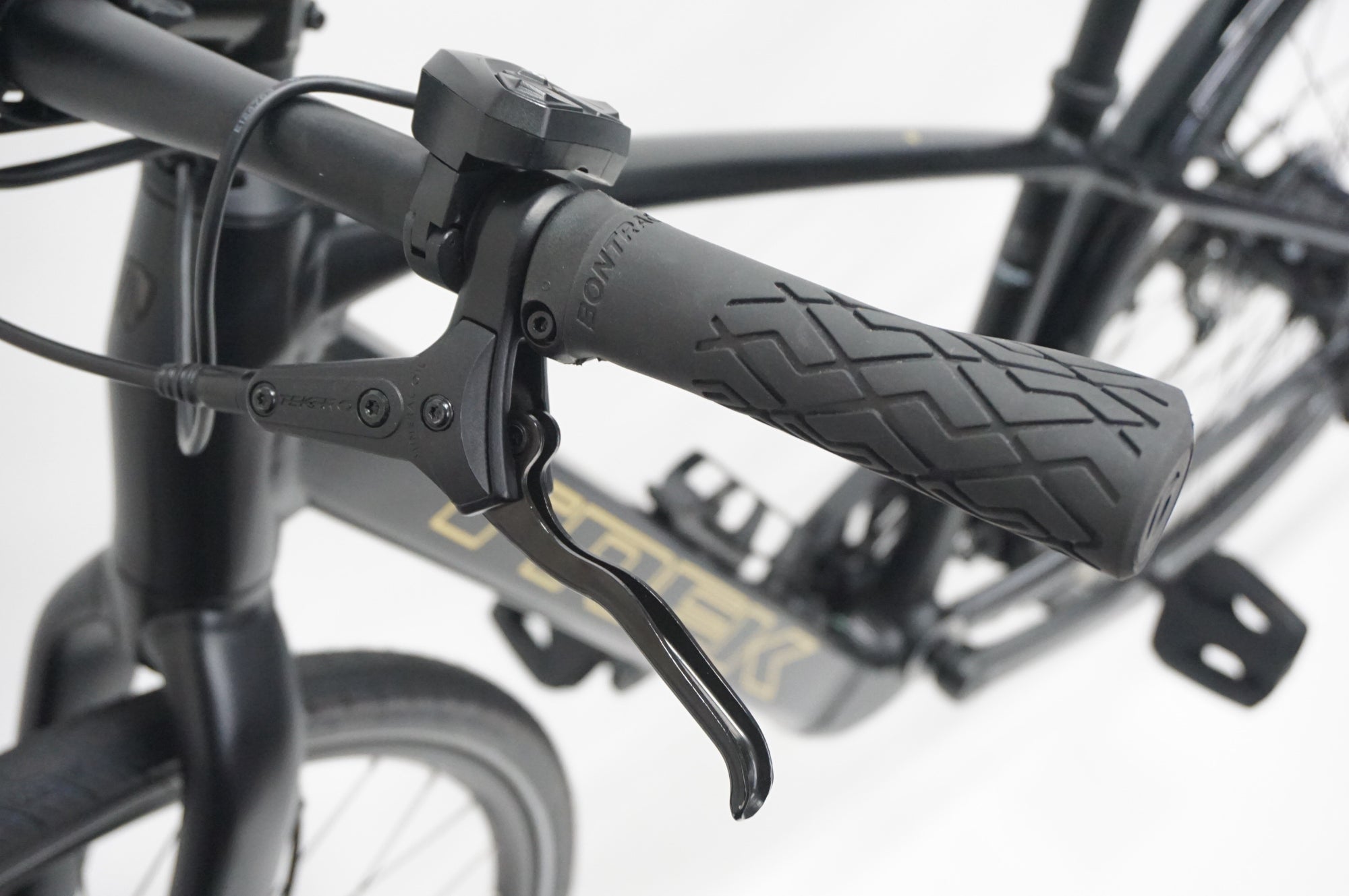 TREK 「トレック」 FX＋2 2023年モデル E-BIKE / 福岡店