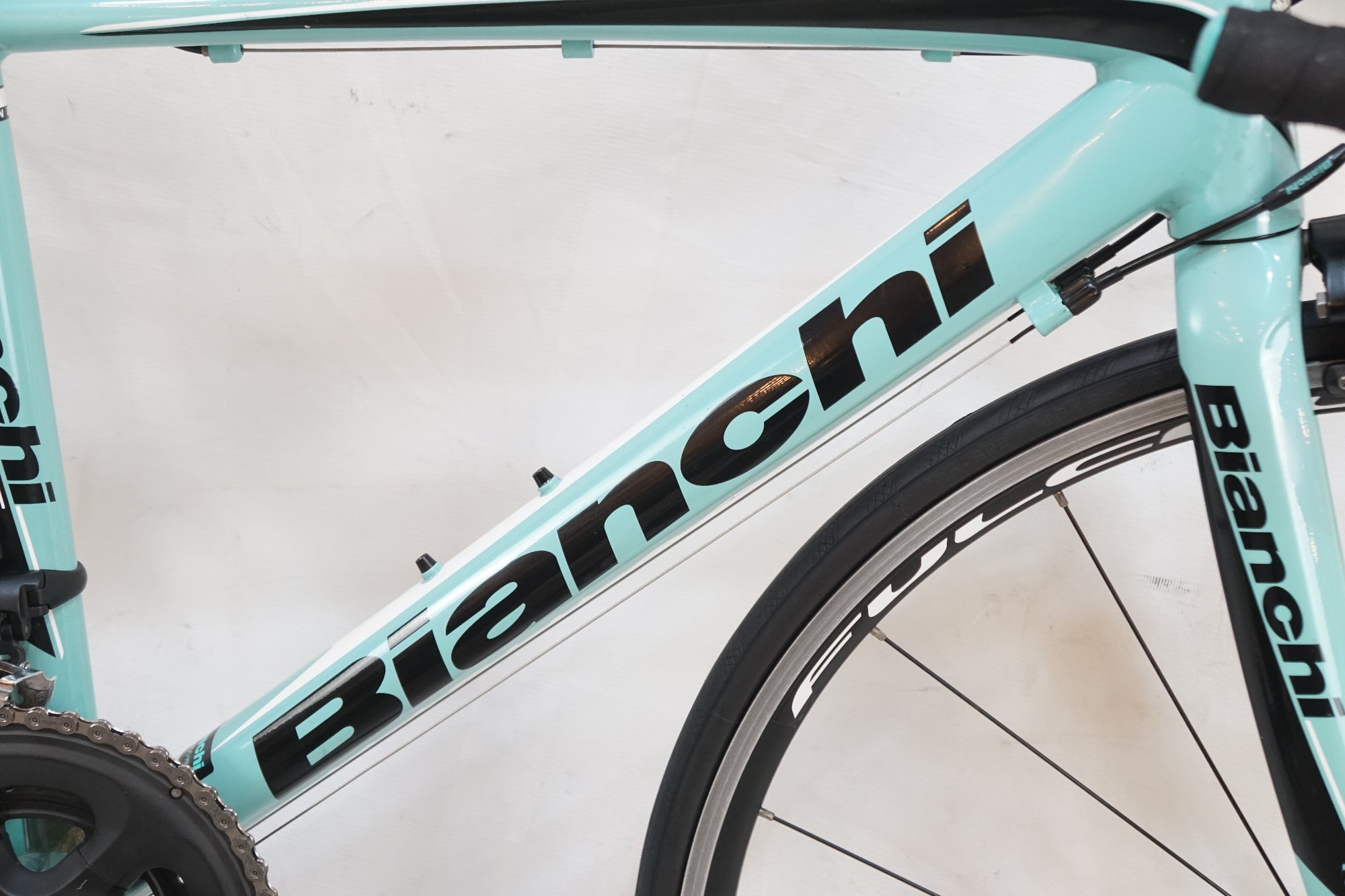 BIANCHI 「ビアンキ」 IMPULSO 105 2015年モデル ロードバイク / バイチャリ浦和ベース