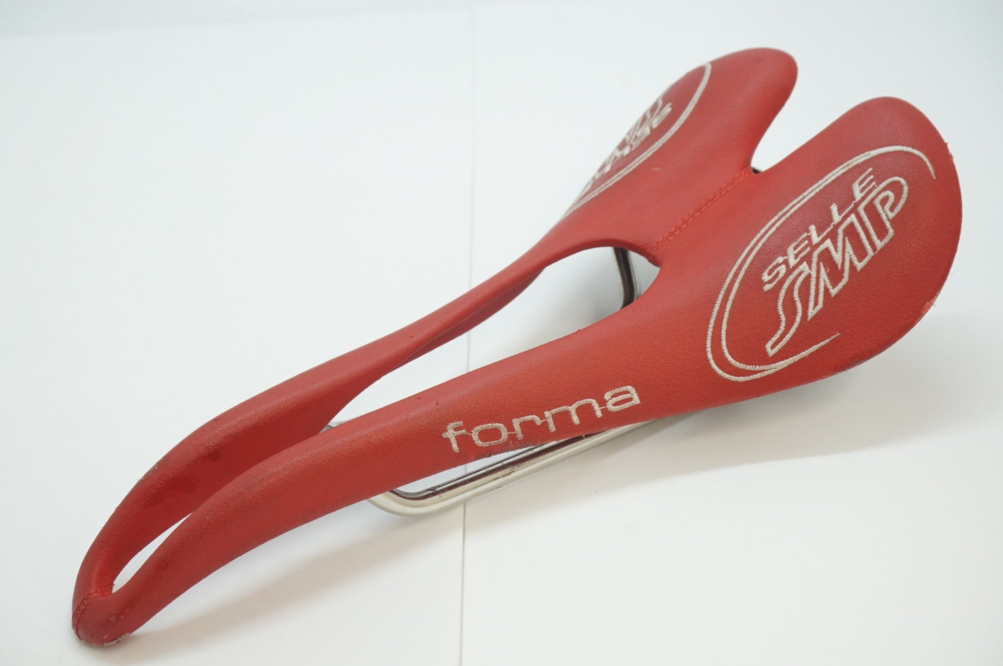 SELLE SMP 「セラエスエムピー」 FORMA サドル / 福岡店