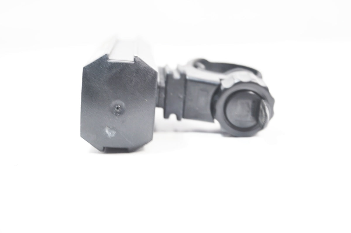 CATEYE 「キャットアイ」 AMPP500 フロントライト / バイチャリ世田谷店