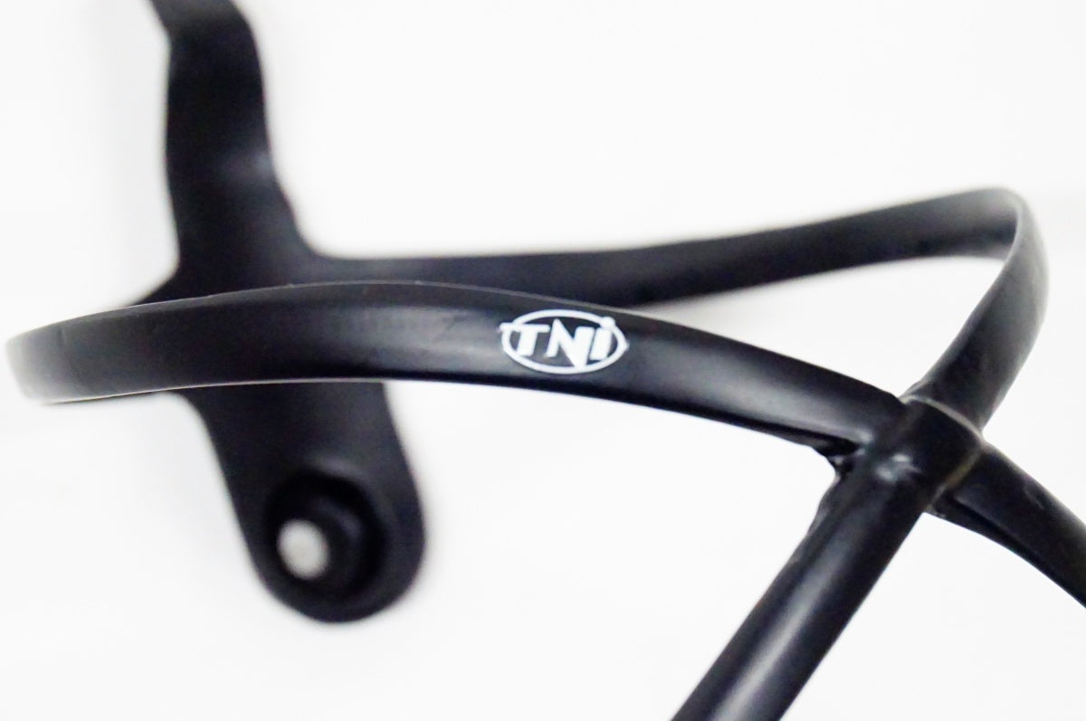 TNI 「ティーエヌアイ」 カーボンボトルケージ / 名古屋大須店
