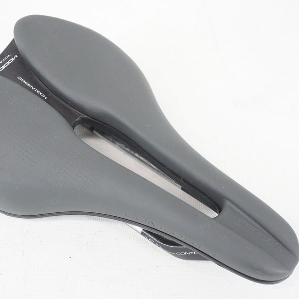SELLE ITALIA 「セライタリア」 MODEL X COMFORT+ SUPERFLOW サドル