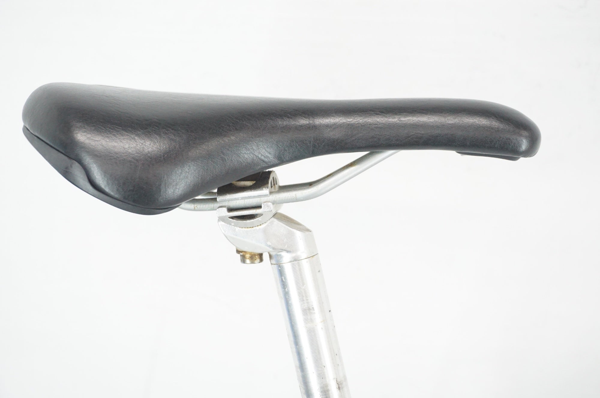 【西宮市・直接引取限定】GIANT ESCAPE R3 (2021) 2021 GIANT Bicycles | ESCAPE R DISC