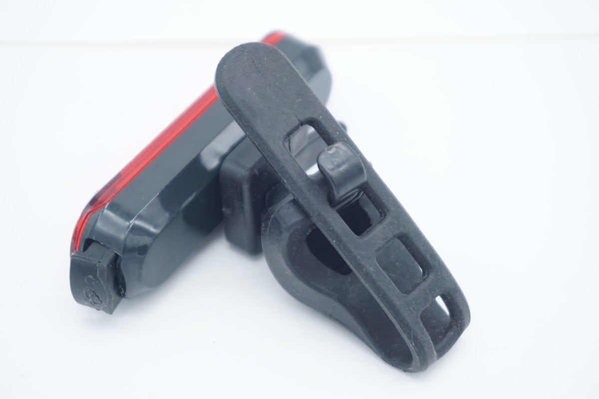 ブランド不明 リアライト / 京都八幡店