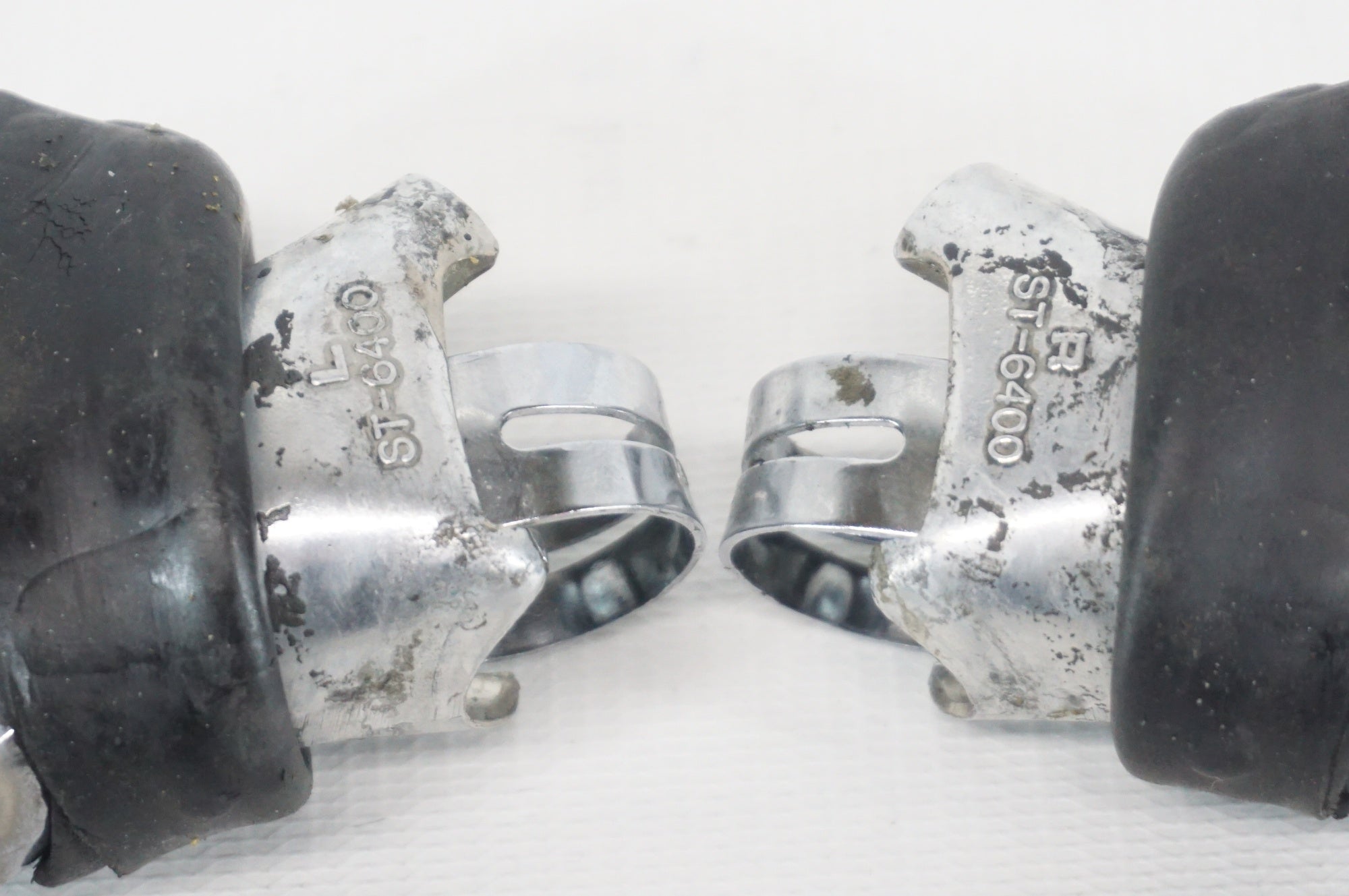ジャンク SHIMANO 「シマノ」 600 ST-6400 デュアルコントロールレバー