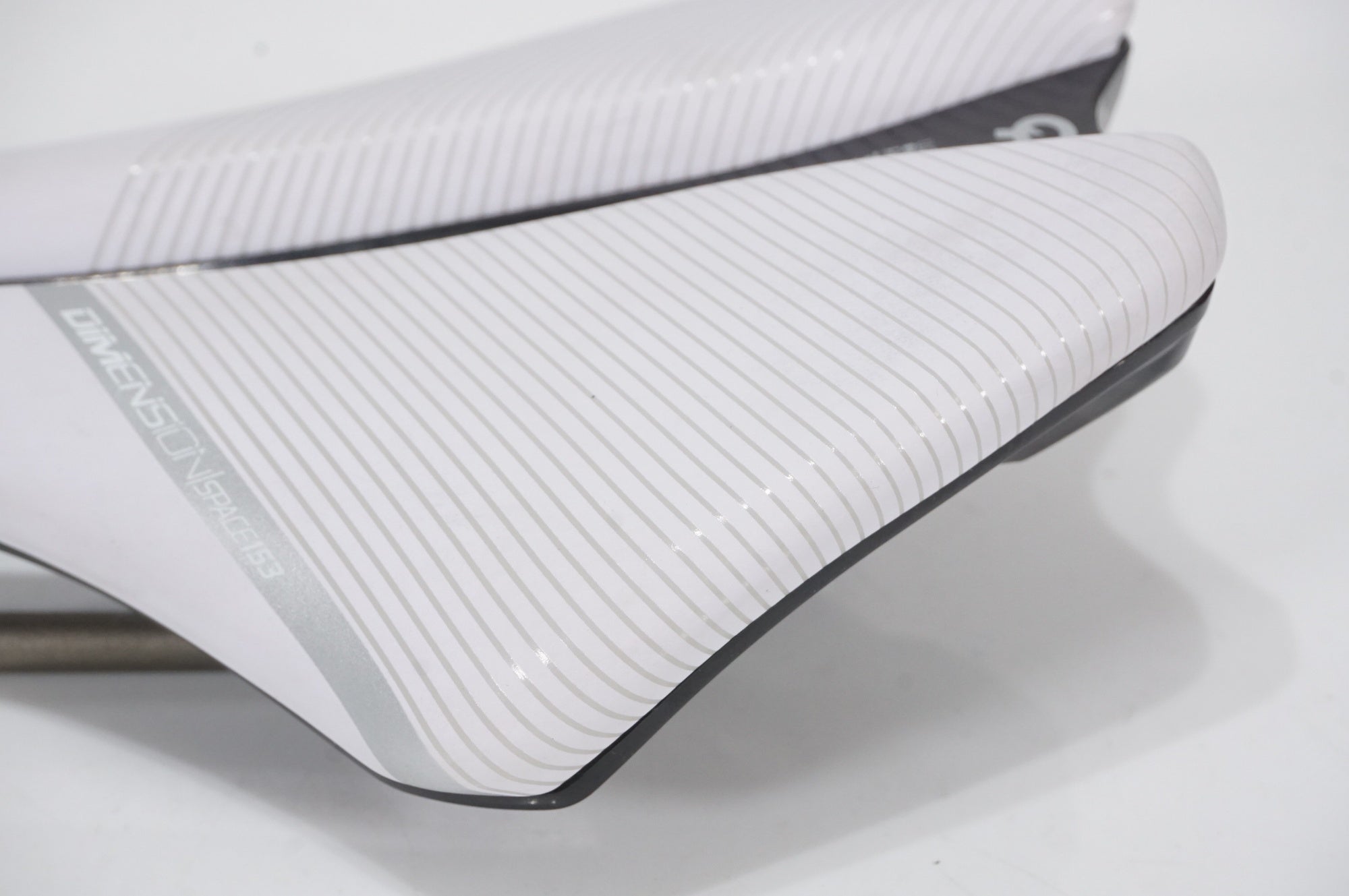 PROLOGO 「プロロゴ」 DIMENSION SPACE 153 サドル / AKIBA店