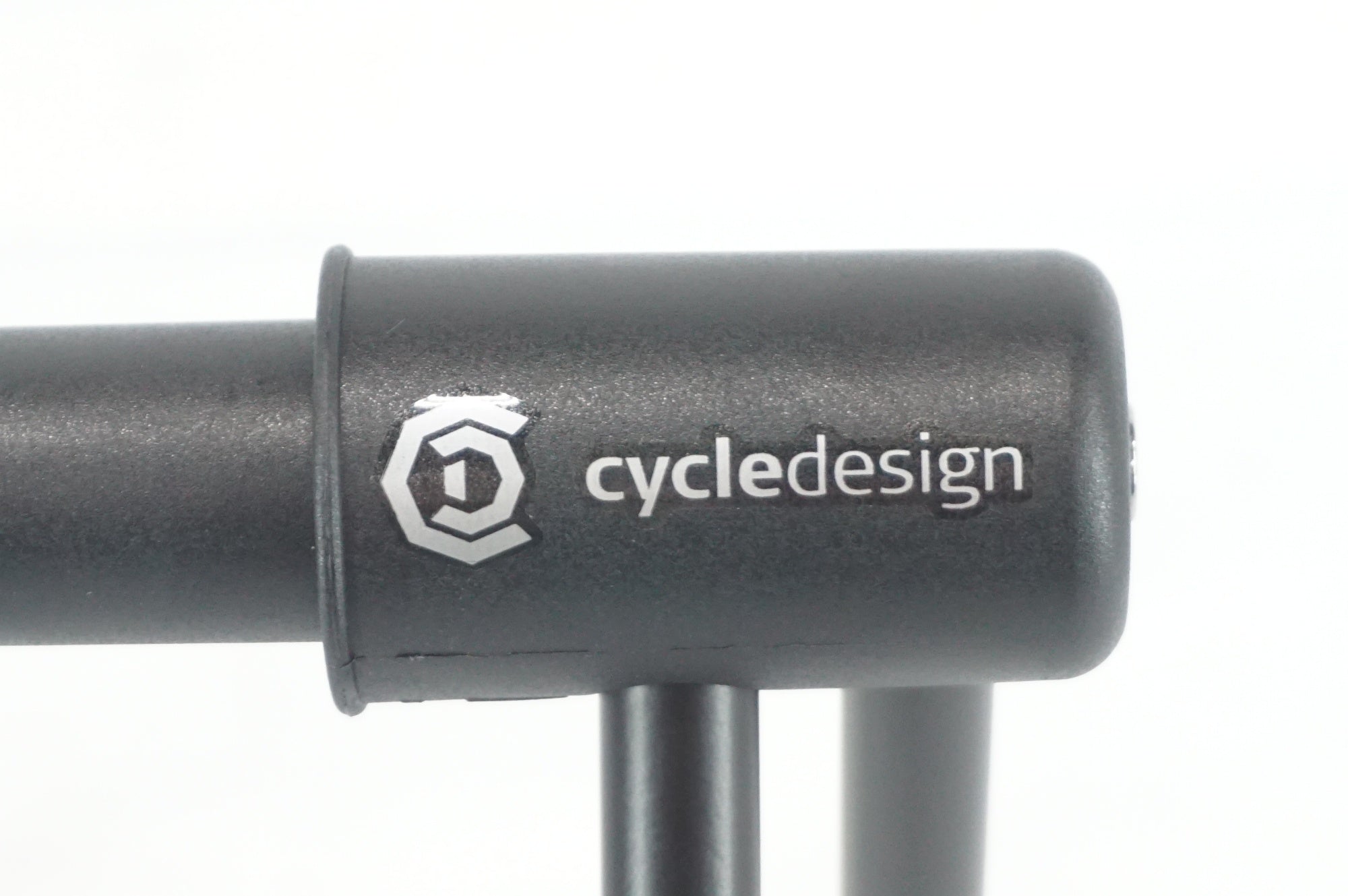 CYCLE DESIGN 「サイクルデザイン」 スルーアクスル対応 ハブスタンド / 阪急塚口店