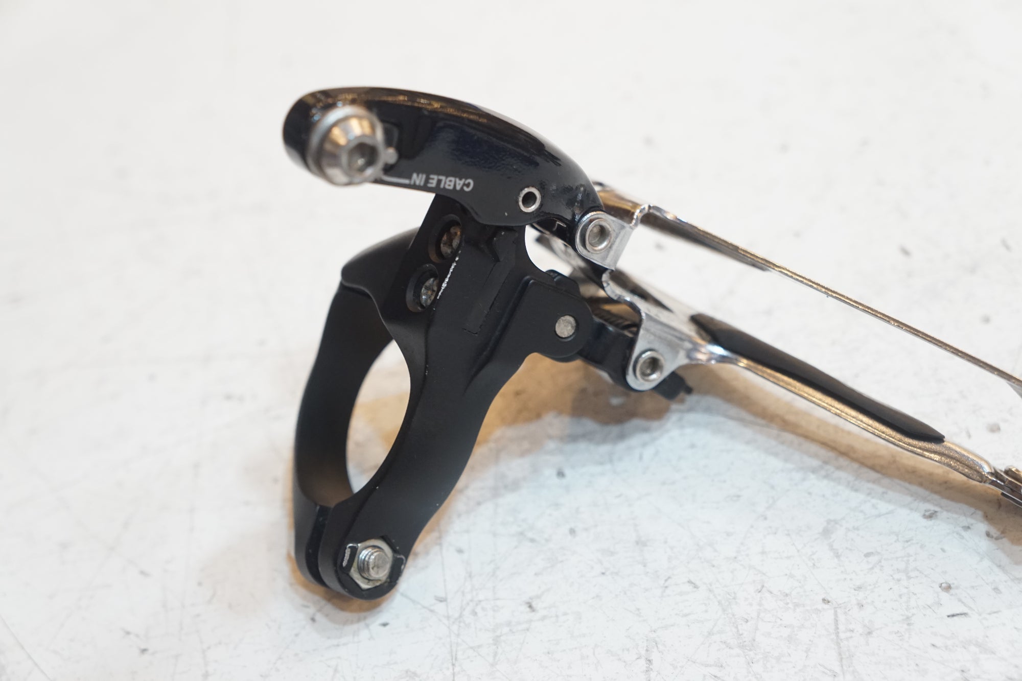 SHIMANO 「シマノ」 105 FD-5800 フロントディレイラー / バイチャリ浦和ベース