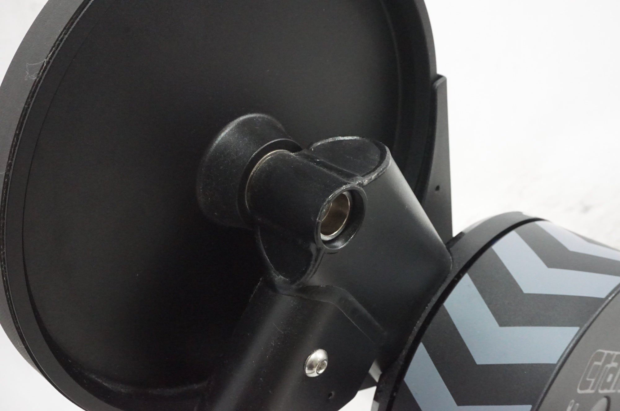 WAHOO 「ワフー」 KICKR CORE WF123 サイクルトレーナー / AKIBA店