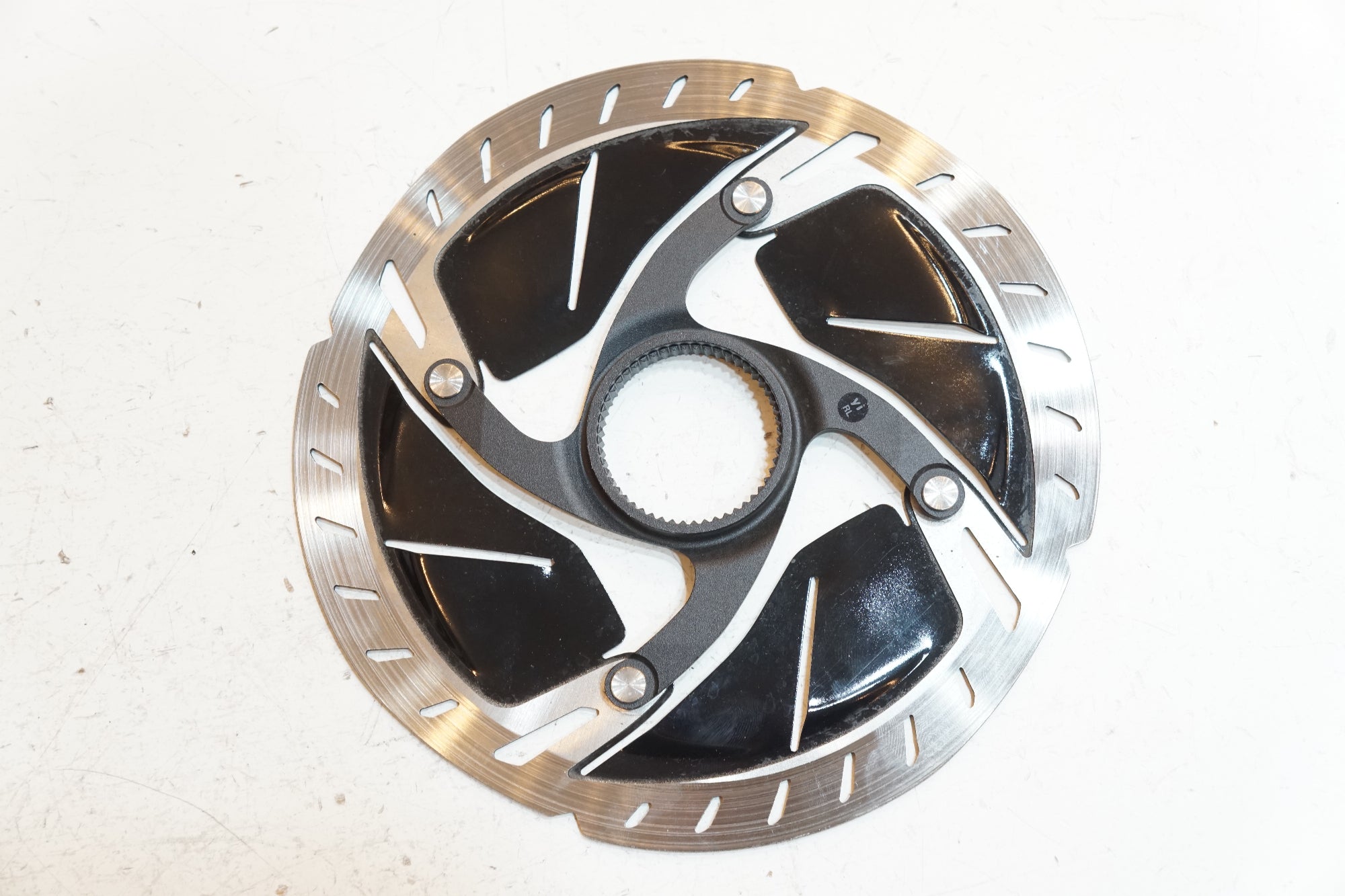 SHIMANO 「シマノ」 SM-RT900-S φ160 ディスクローター / バイチャリ浦和ベース