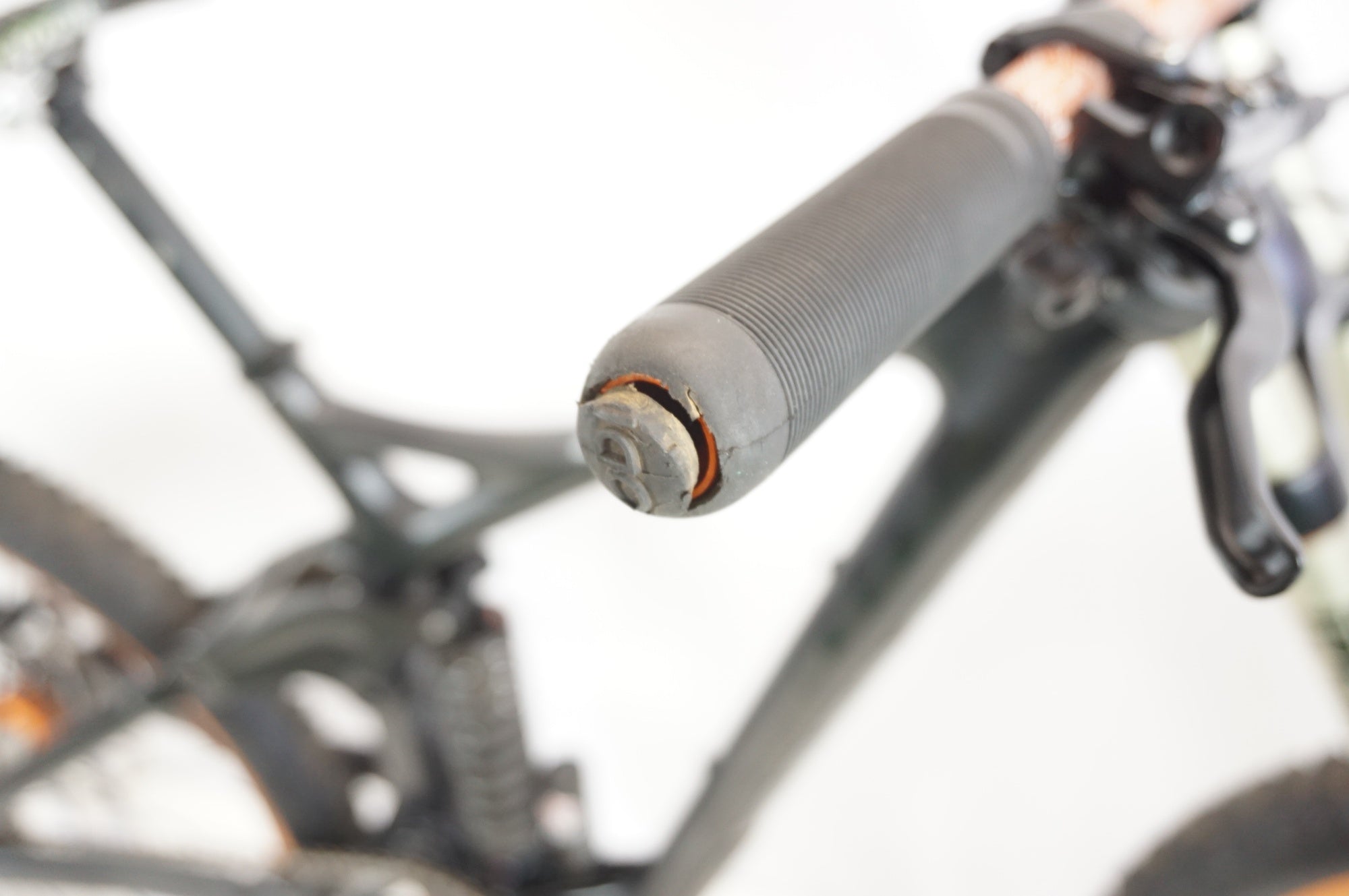 KONA 「コナ」 SUPREME OPERATOR 2015年モデル 26インチ マウンテン
