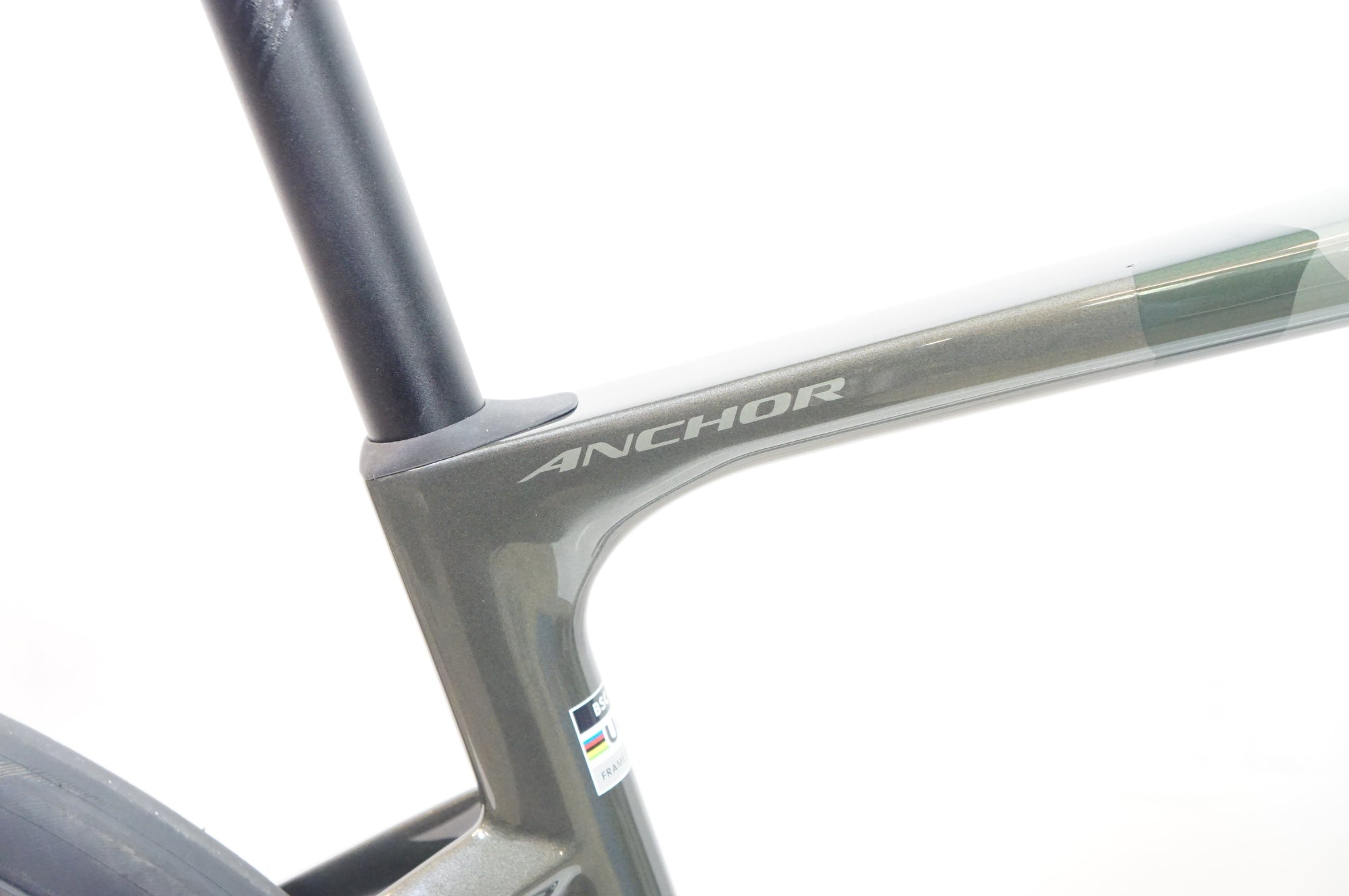 BRIDGESTONE ANCHOR 「ブリヂストン アンカー」 RE8 105 Di2 2025年モデル ロードバイク / 熊谷本店
