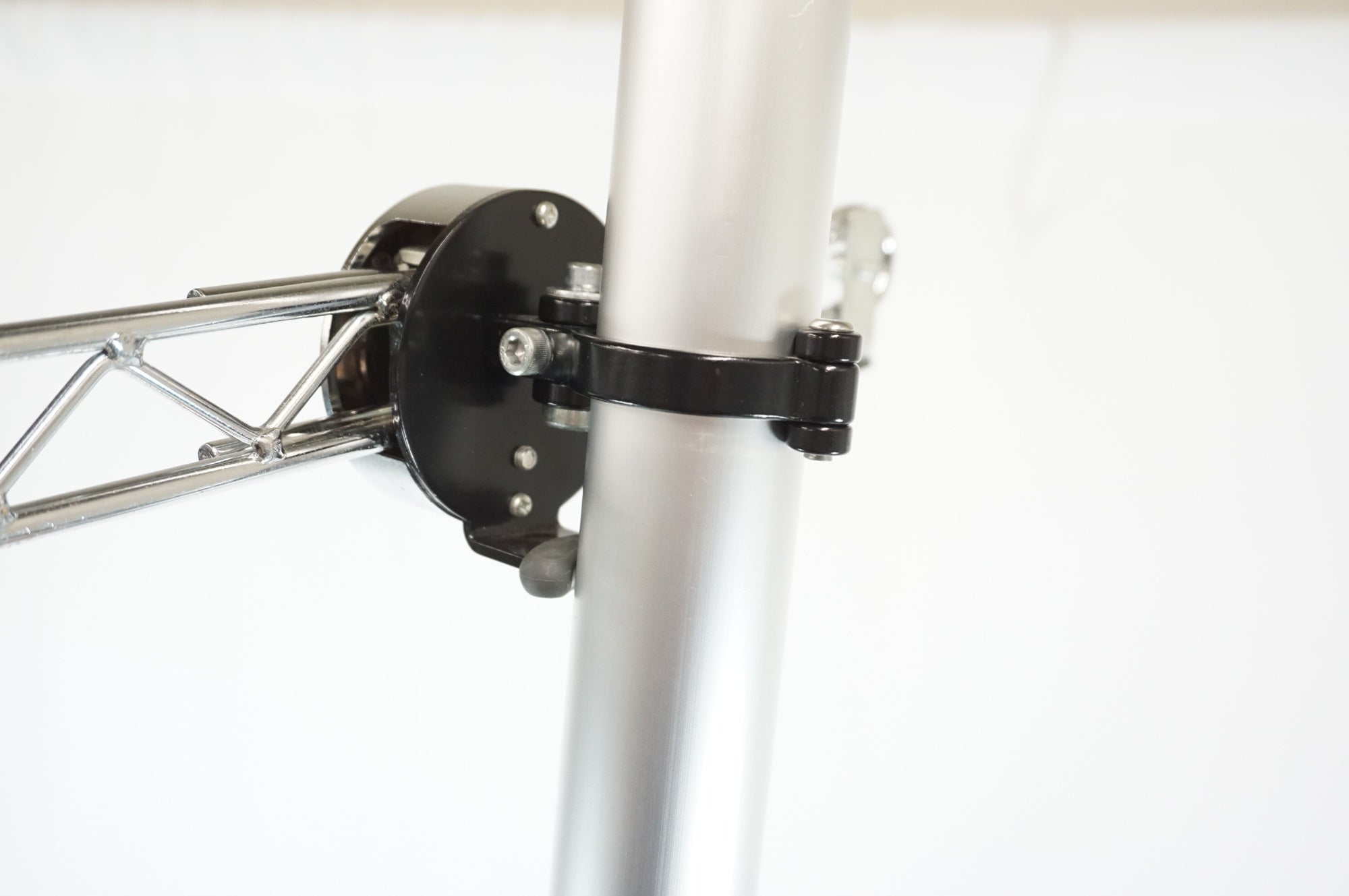 MINOURA 「ミノウラ」 バイクタワー20D 天井突っ張り式バイクスタンド