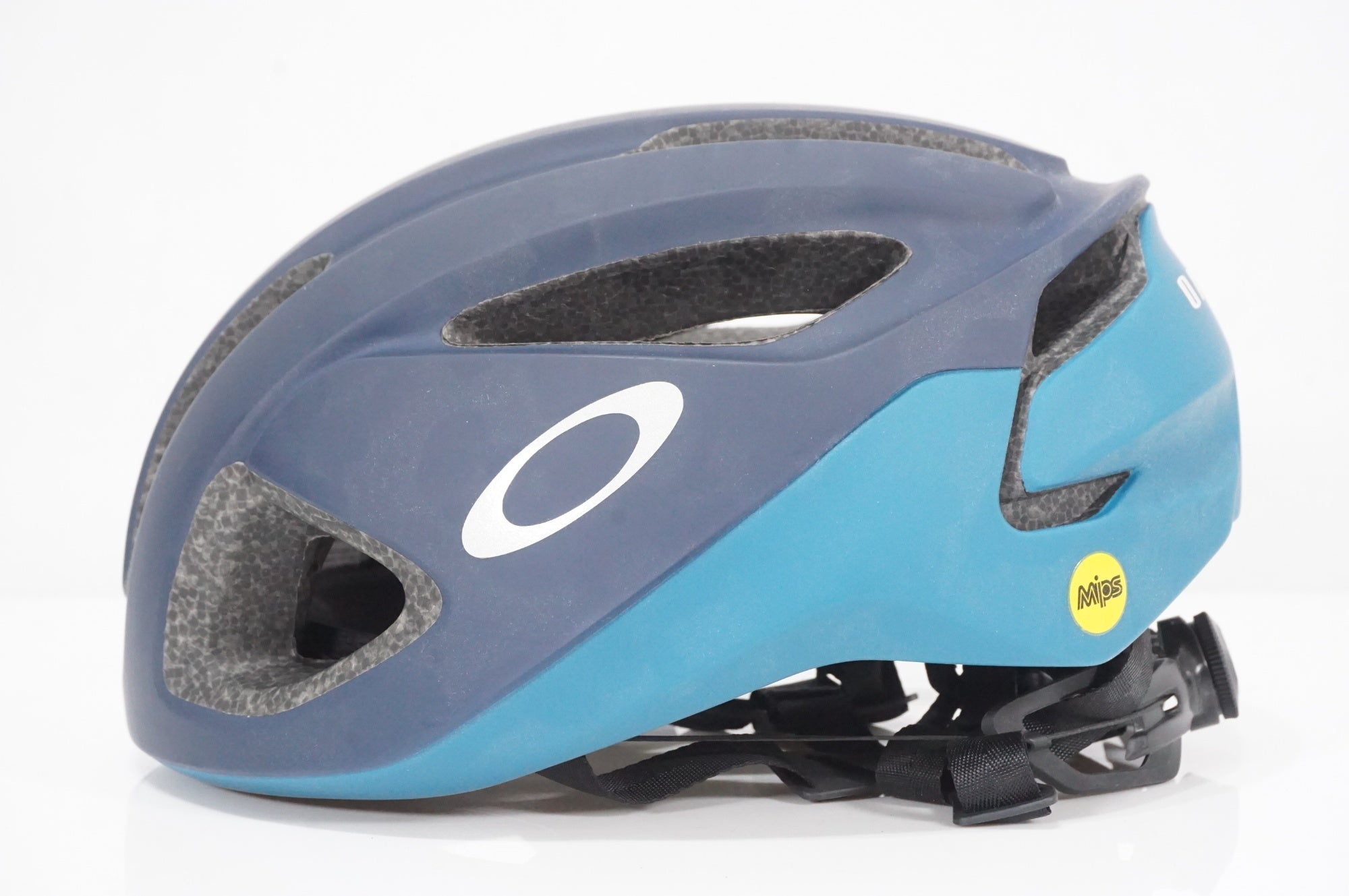 OAKLEY 「オークリー」 ARO3 MIPS Mサイズ ヘルメット / AKIBA店