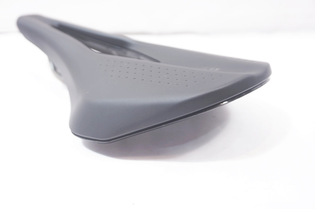 FIZIK 「フィジーク」 TEMPO ARGO R3 サドル / バイチャリ世田谷店