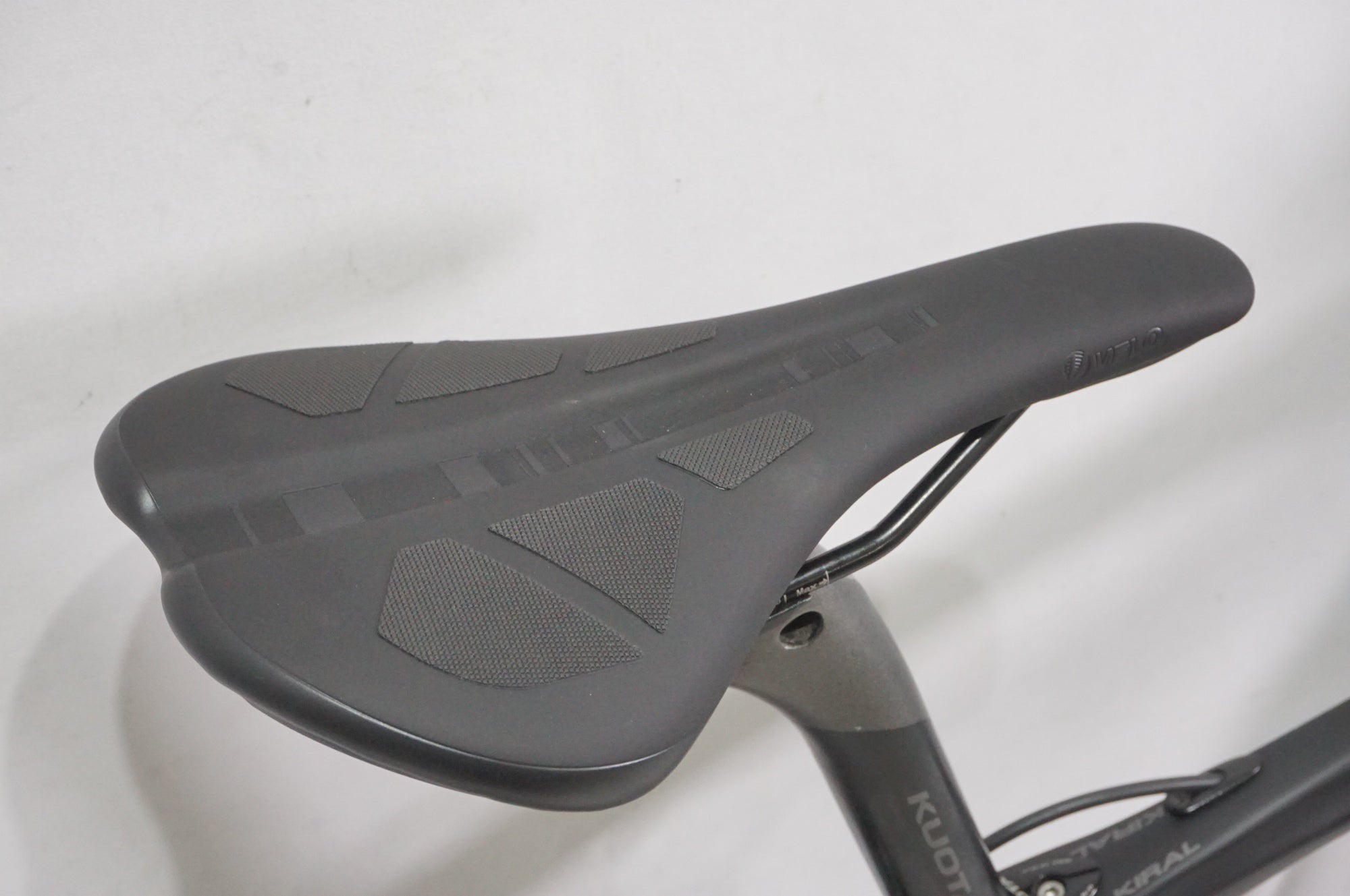 KUOTA 「クオータ」 KIRAL 2019年モデル カスタム ロードバイク / AKIBA店