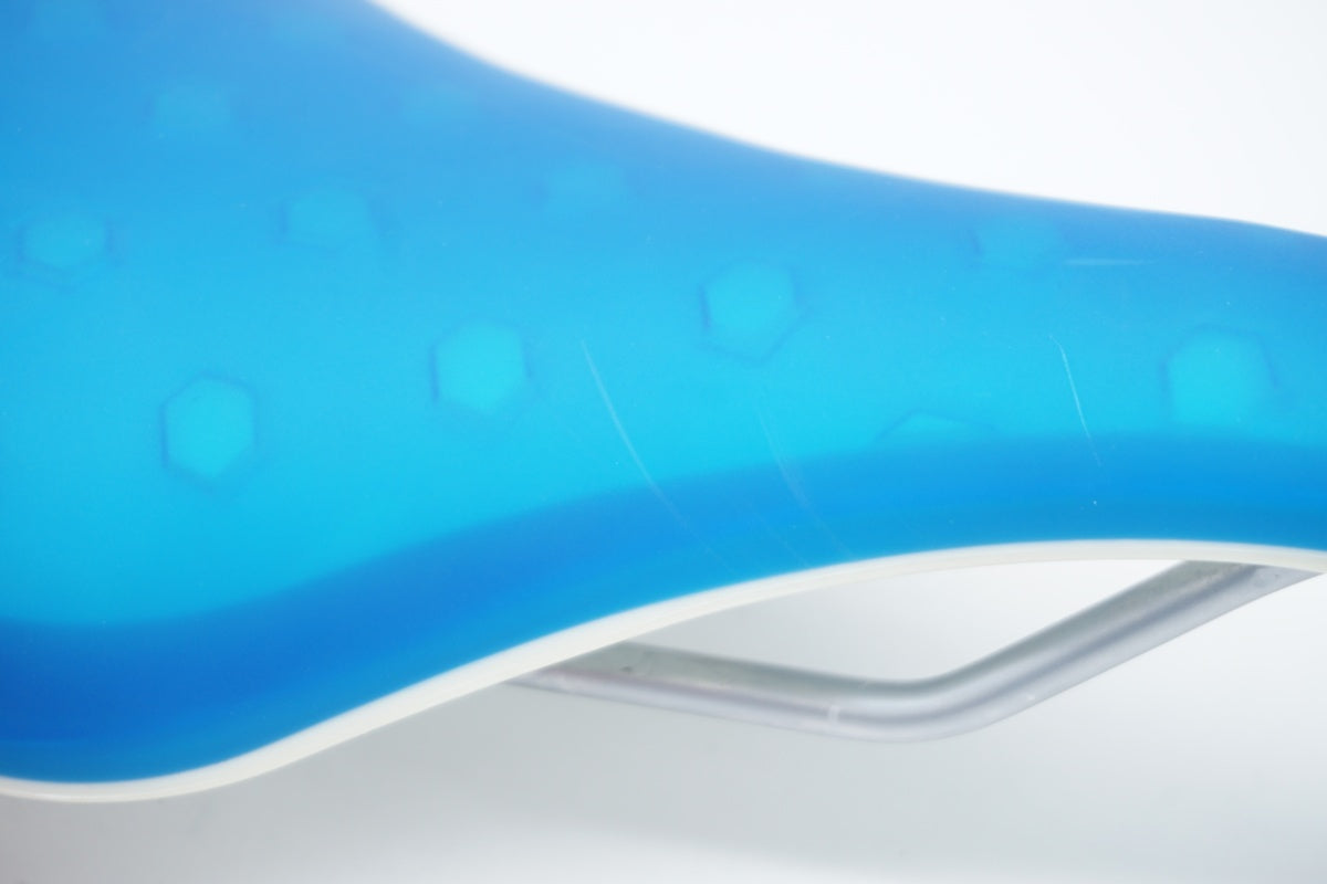 FABRIC 「ファブリック」 CELL SHALLOW ELITE サドル / 滋賀大津店