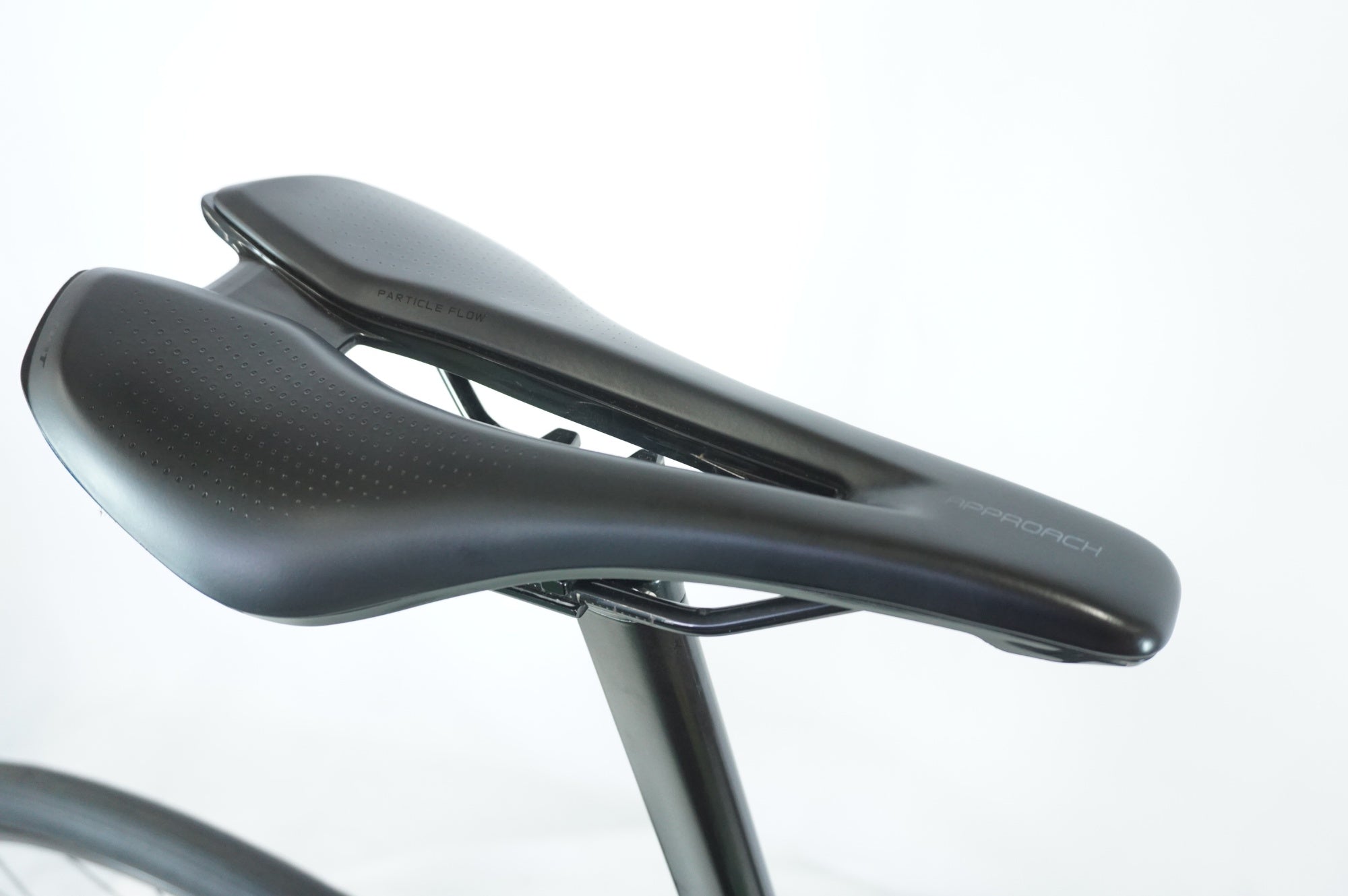 GIANT 「ジャイアント」 TCR ADVANCED 1 DISC KOM 2022年モデル ロードバイク / 宇都宮店