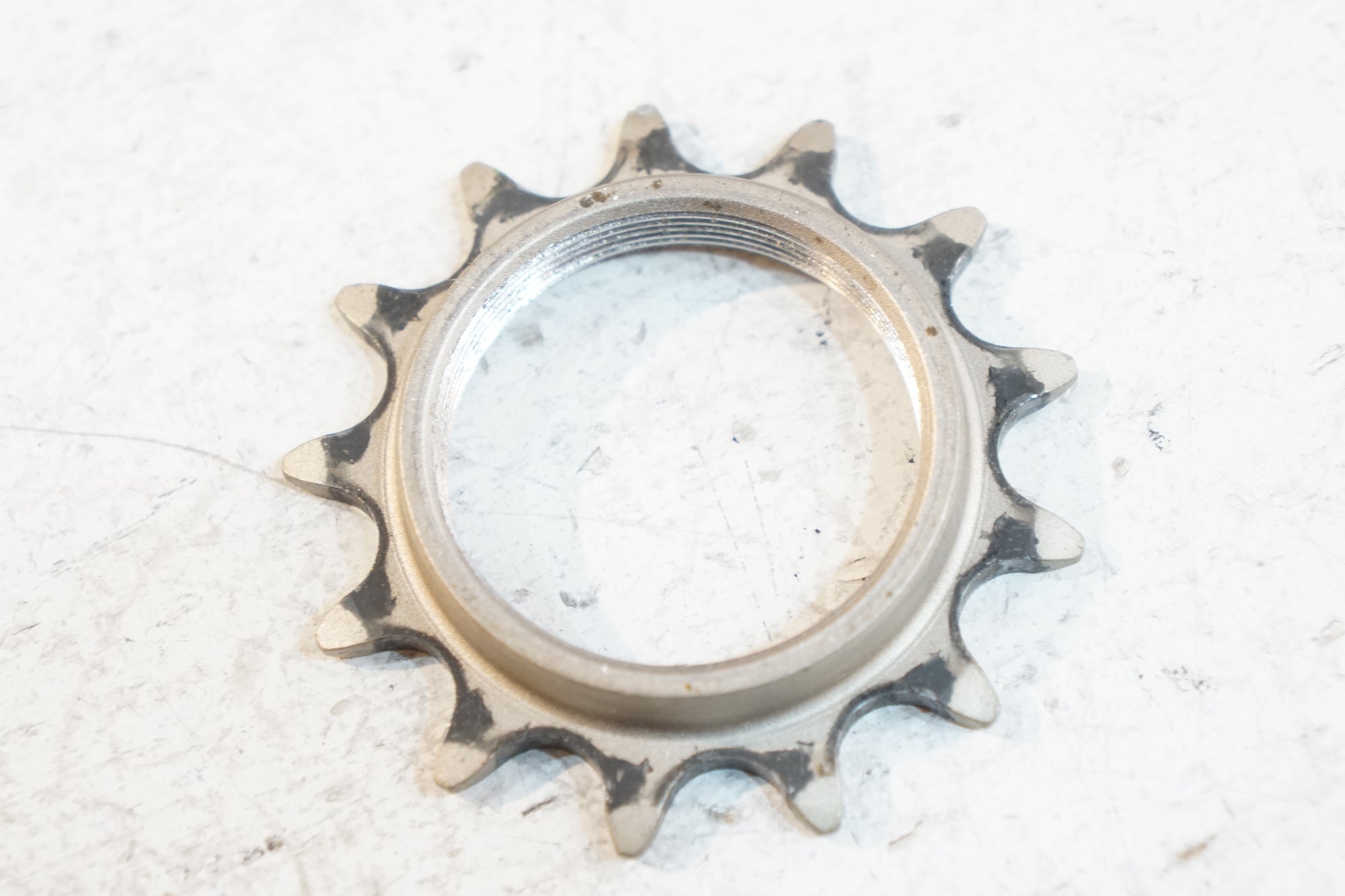 SUGINO 「スギノ」 GIGAS NJS 13T コグ / バイチャリ浦和ベース